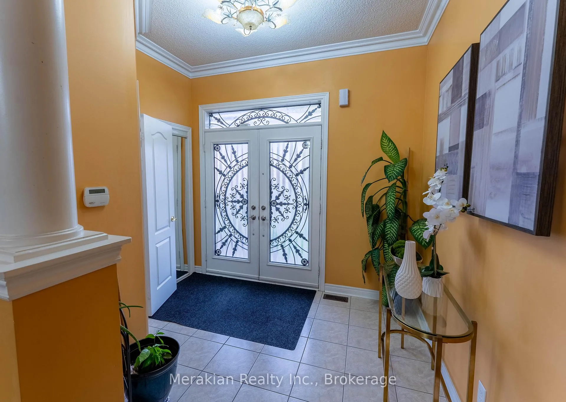 Photo 3 of 64 Executive Court, Brampton, Sandringham-Wellington North — HOMEH