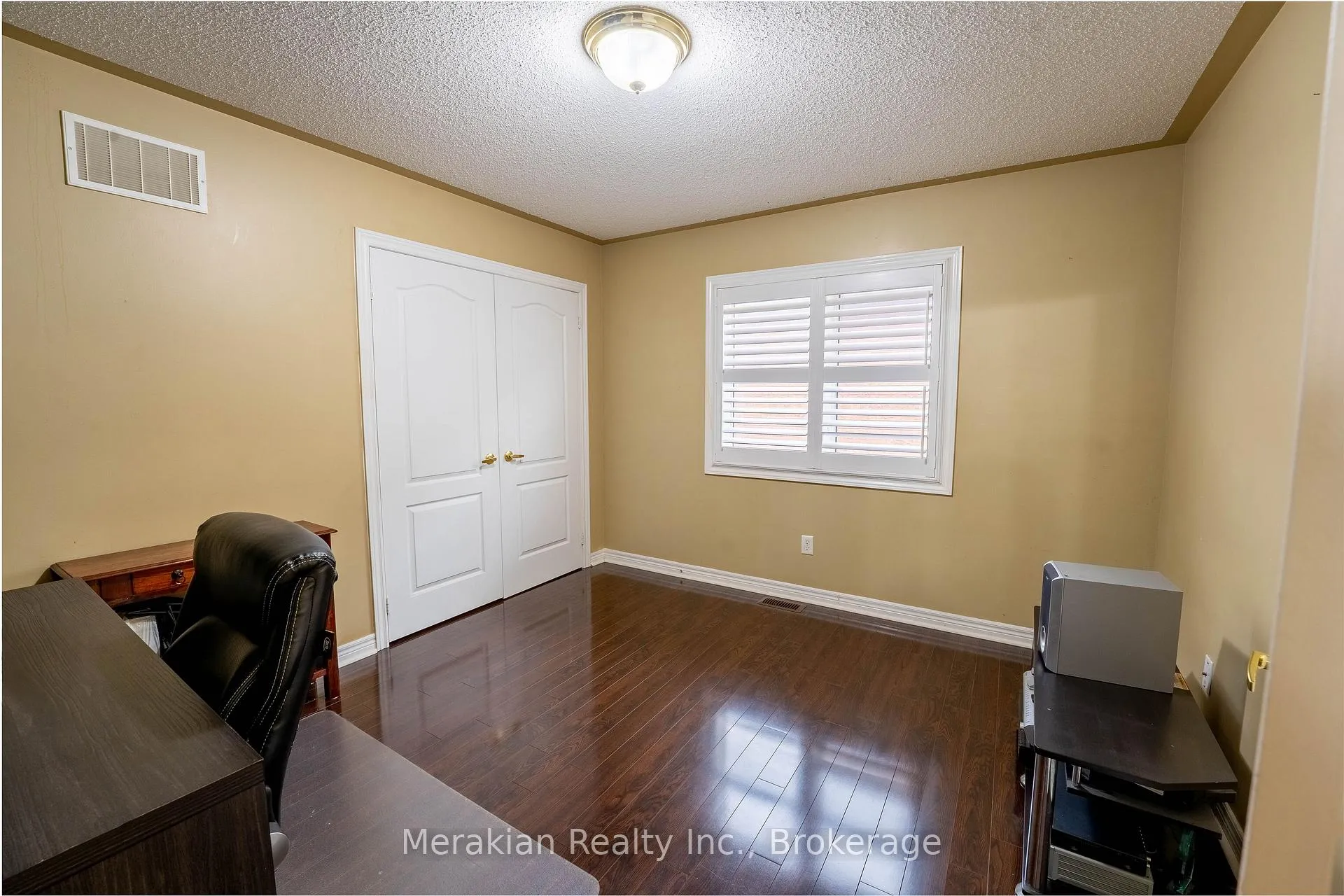 Photo 17 of 64 Executive Court, Brampton, Sandringham-Wellington North — HOMEH