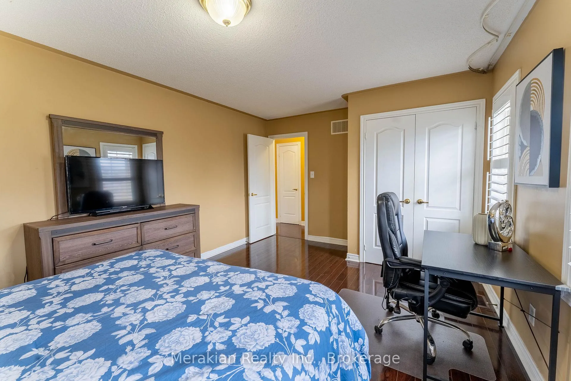 Photo 21 of 64 Executive Court, Brampton, Sandringham-Wellington North — HOMEH
