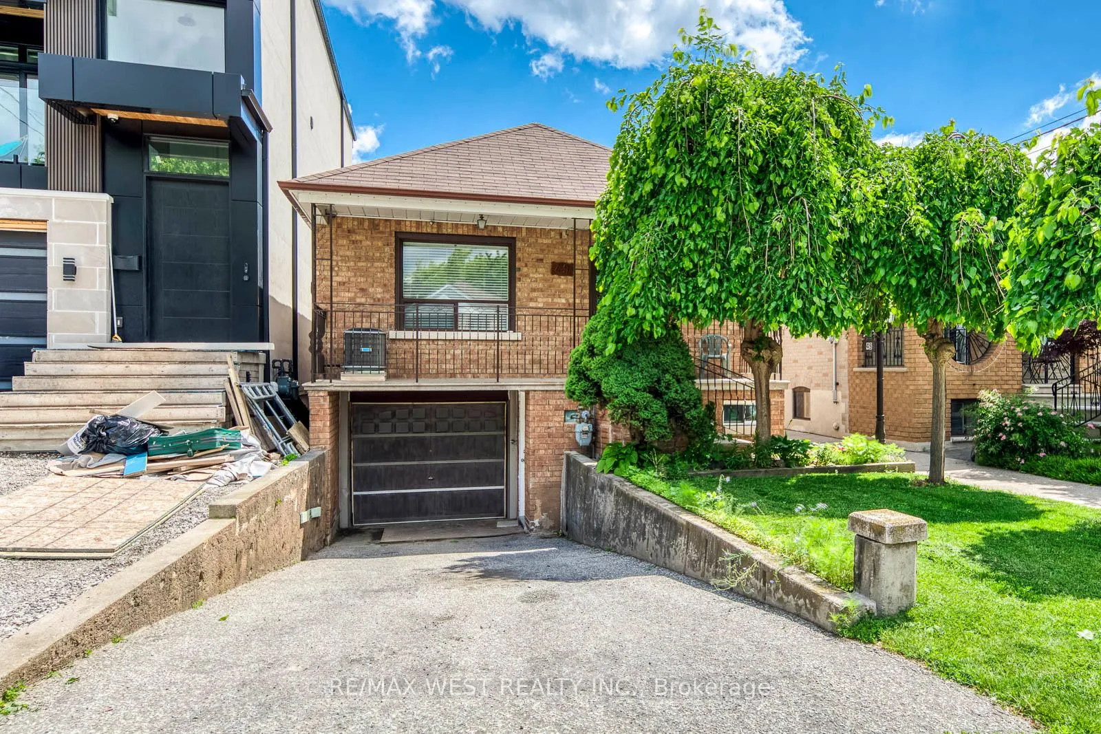 Front of 49 Montcalm Avenue