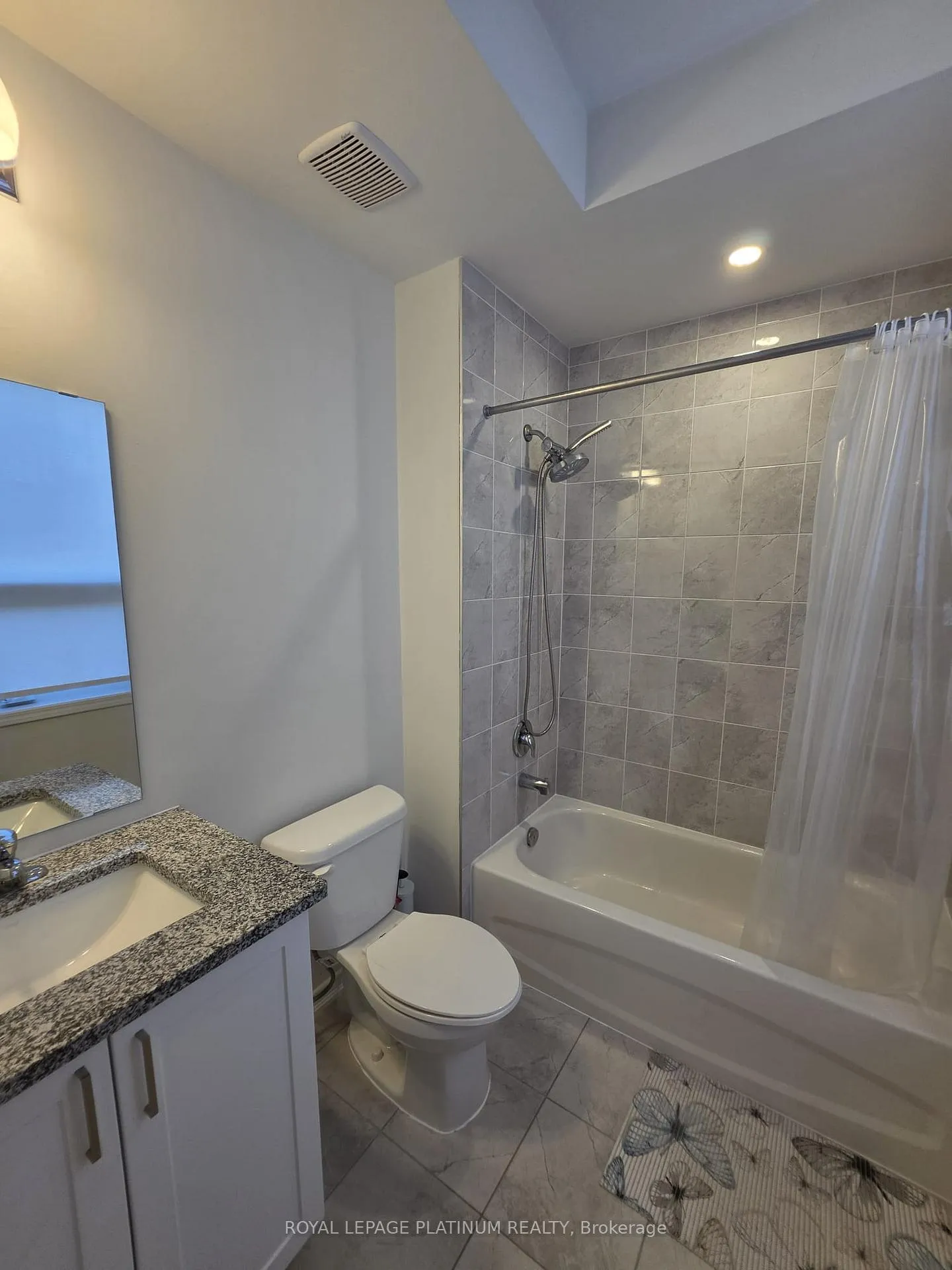 Photo 15 of 30 Woodstream Drive, Etobicoke, West Humber-Clairville — HOMEH