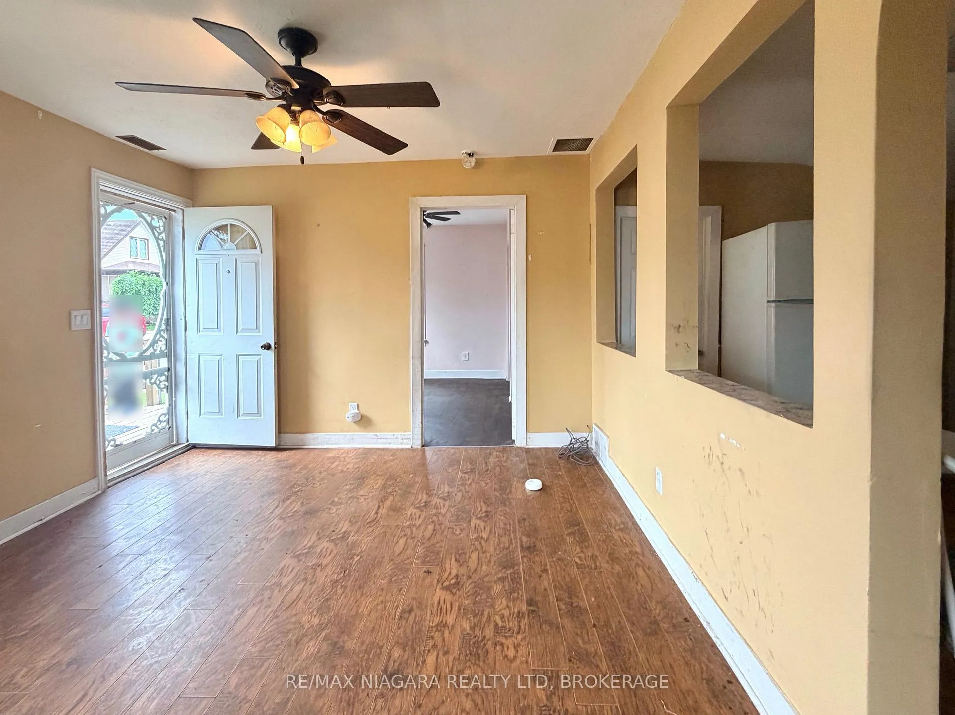Photo 14 of 4103 Dyson Avenue, Niagara Falls, Downtown — HOMEH