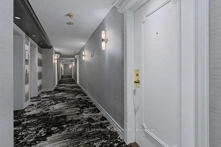 Photo 6 of Unit 310, 887 Bay Street, Toronto, Bay Street Corridor — HOMEH