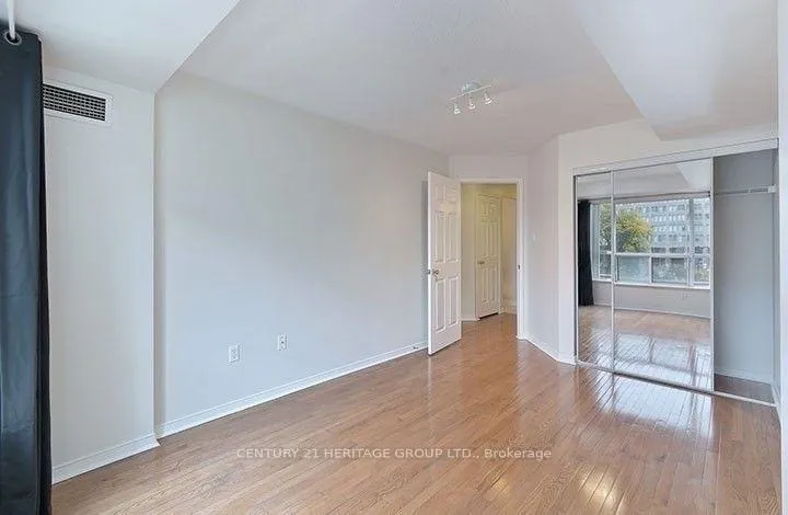 Photo 10 of Unit 310, 887 Bay Street, Toronto, Bay Street Corridor — HOMEH