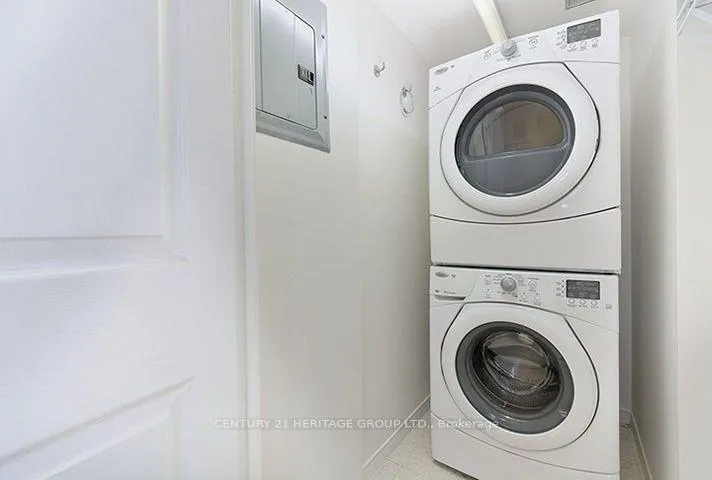 Photo 11 of Unit 310, 887 Bay Street, Toronto, Bay Street Corridor — HOMEH