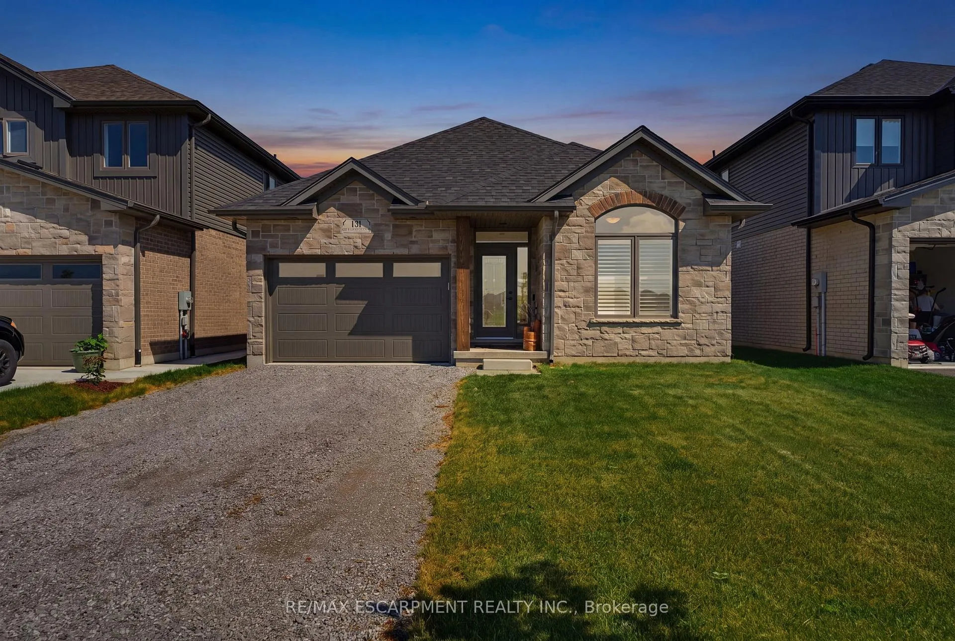 Photo 35 of 131 Craddock Boulevard, Haldimand — HOMEH