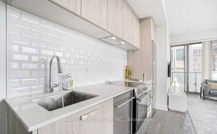 Photo 11 of Unit 811, 57 St Joseph Street, Toronto, Bay Street Corridor — HOMEH