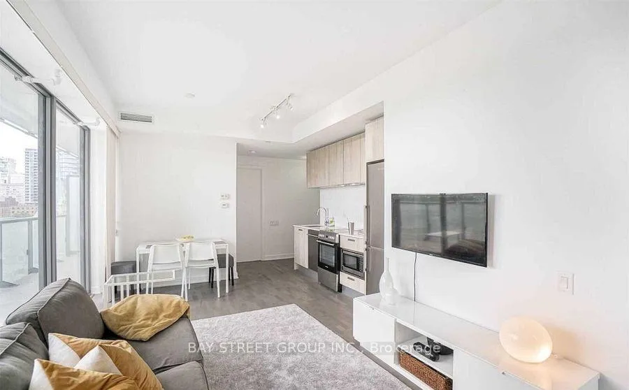 Photo 12 of Unit 811, 57 St Joseph Street, Toronto, Bay Street Corridor — HOMEH