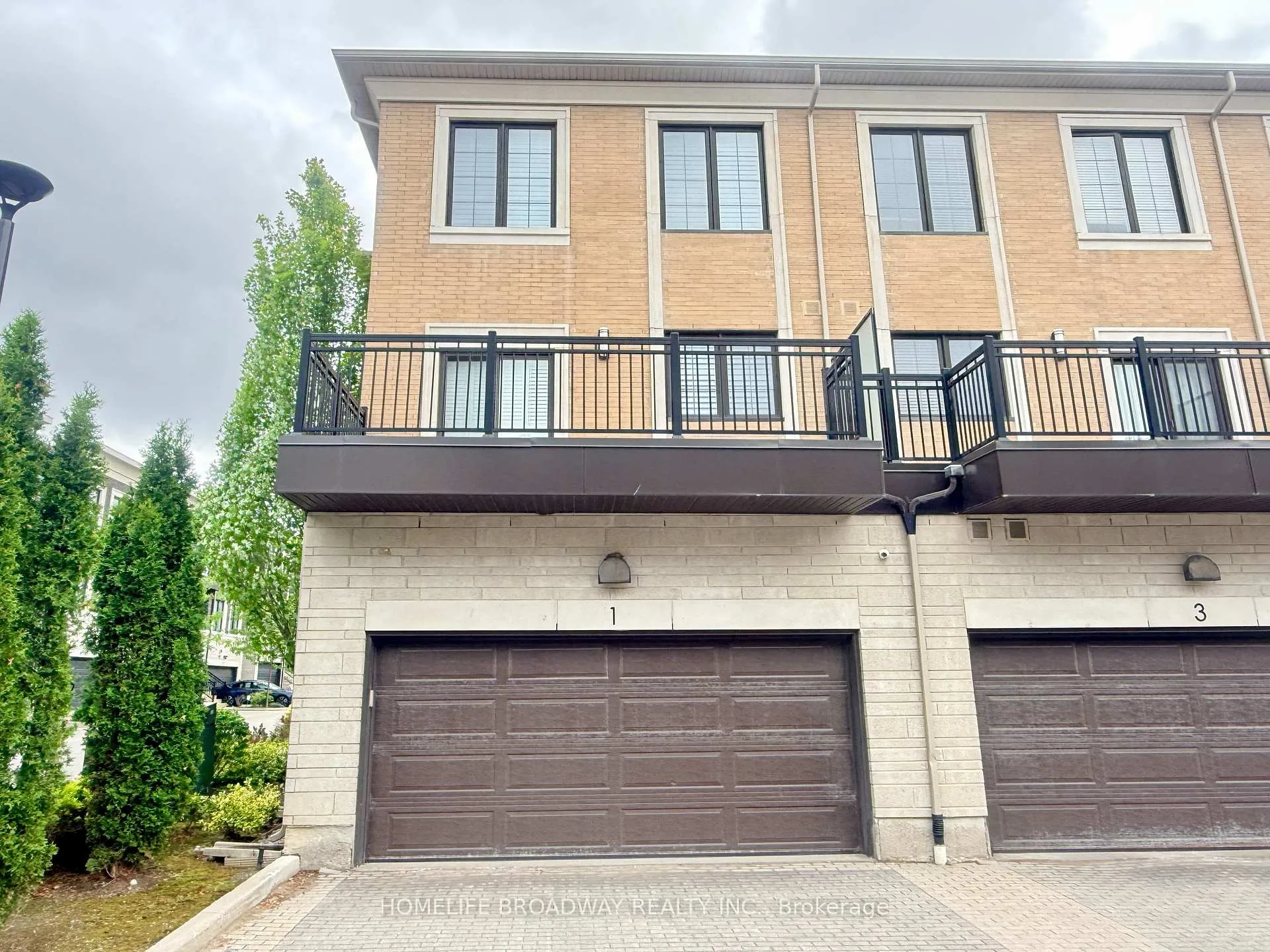 Photo 2 of 1 Miko Way, Markham, Unionville — HOMEH