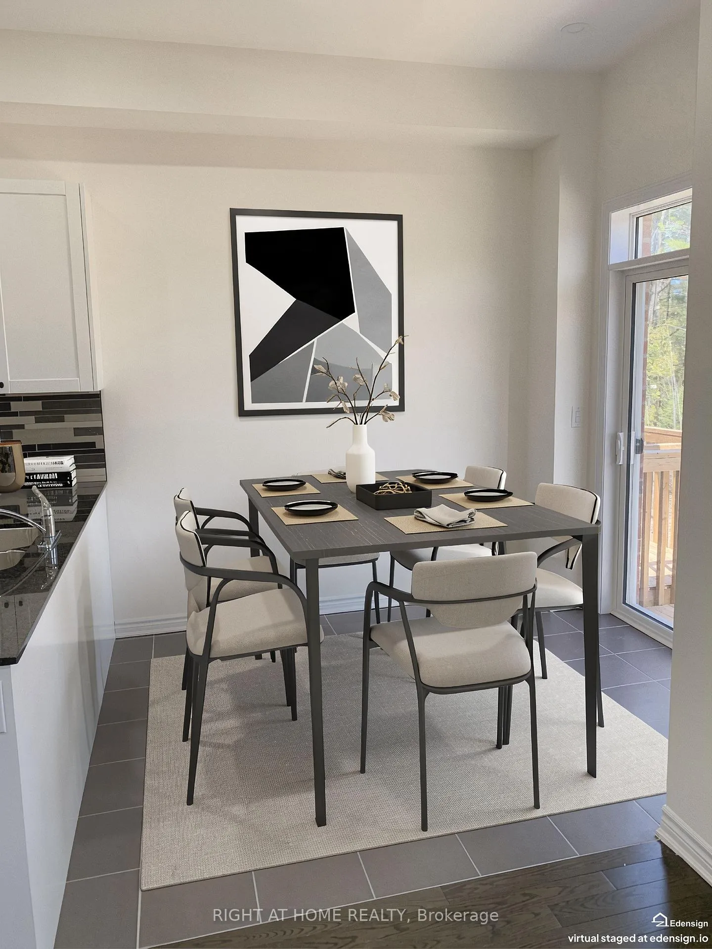 Photo 4 of 39 Farwell Avenue, Wasaga Beach — HOMEH