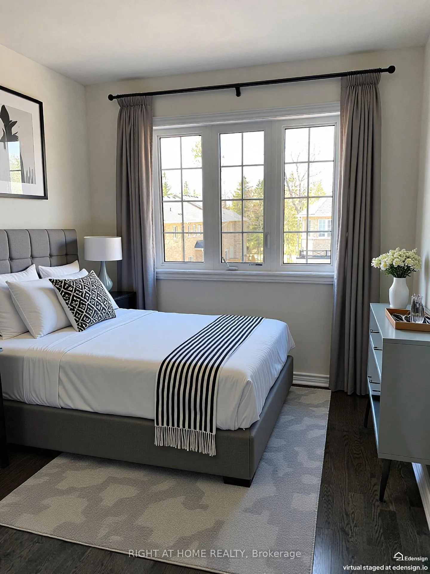 Photo 8 of 39 Farwell Avenue, Wasaga Beach — HOMEH
