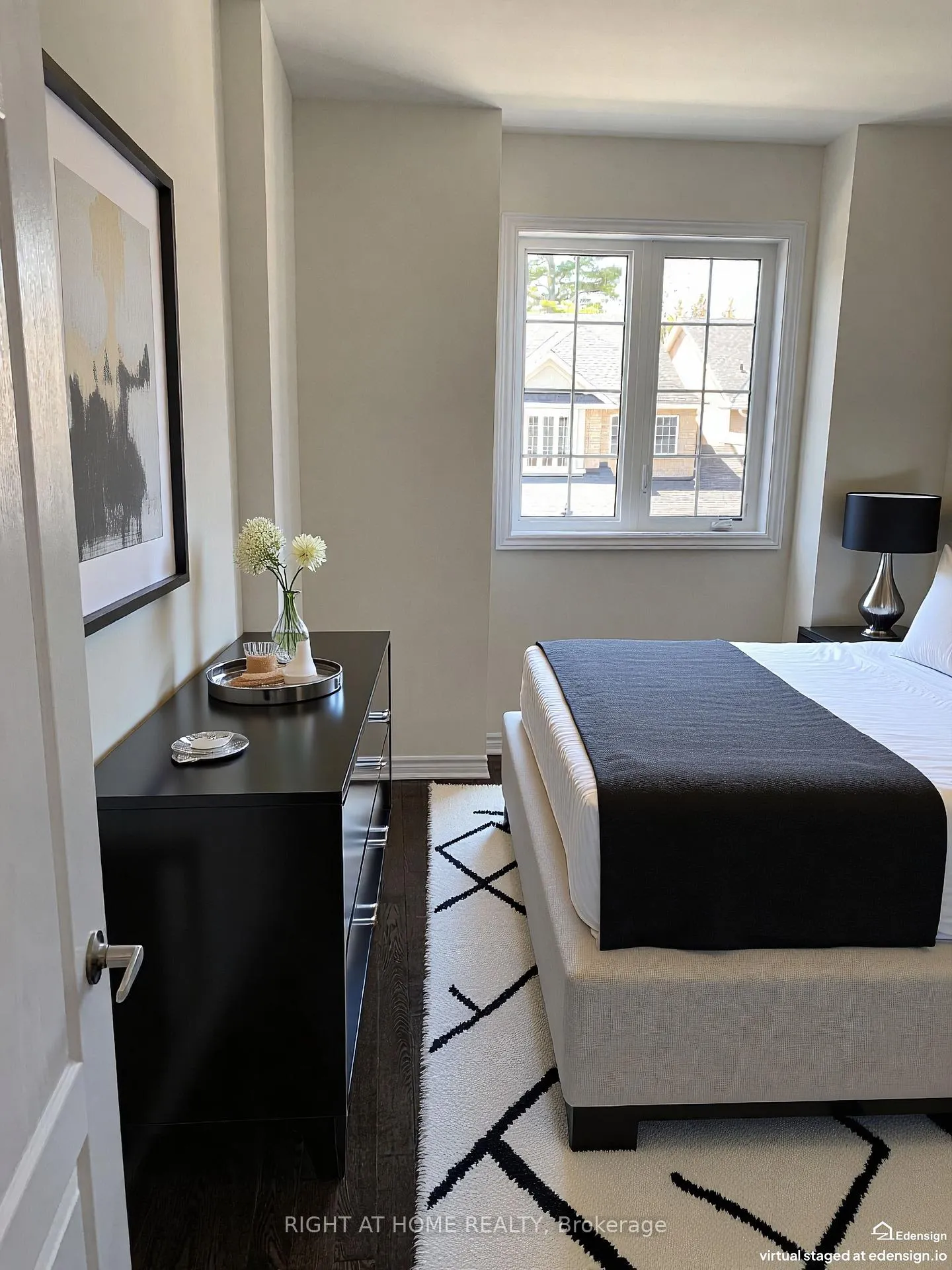 Photo 9 of 39 Farwell Avenue, Wasaga Beach — HOMEH
