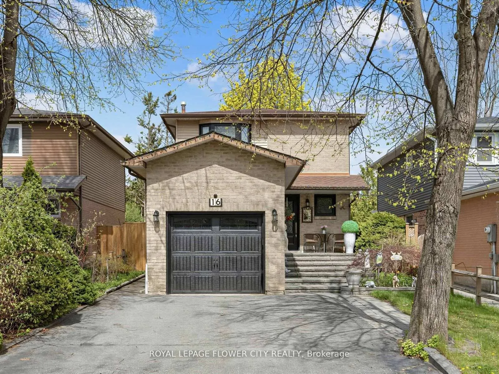 Photo 1 of 16 Blossom Avenue, Brampton, Downtown Brampton — HOMEH