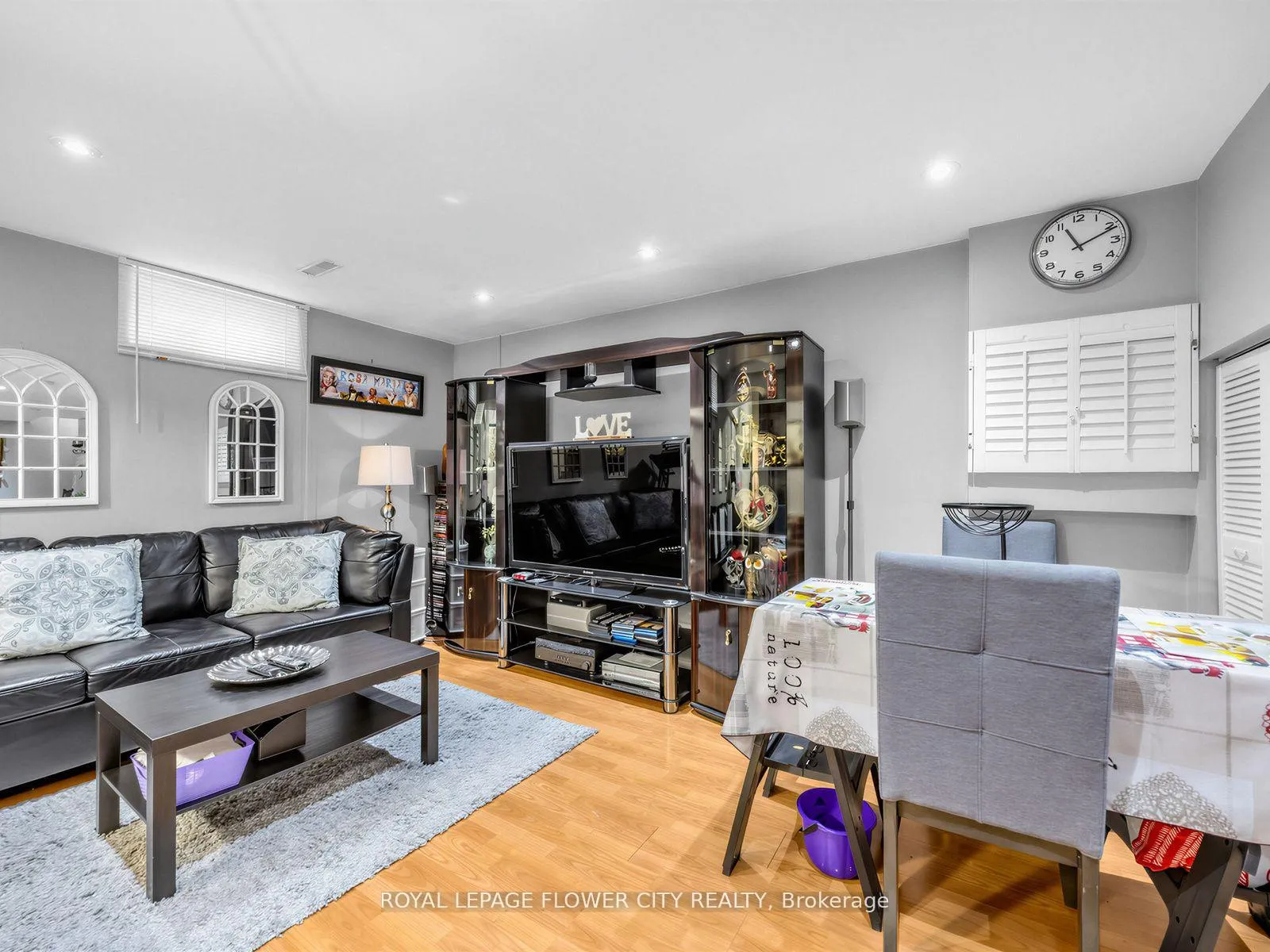 Photo 23 of 16 Blossom Avenue, Brampton, Downtown Brampton — HOMEH