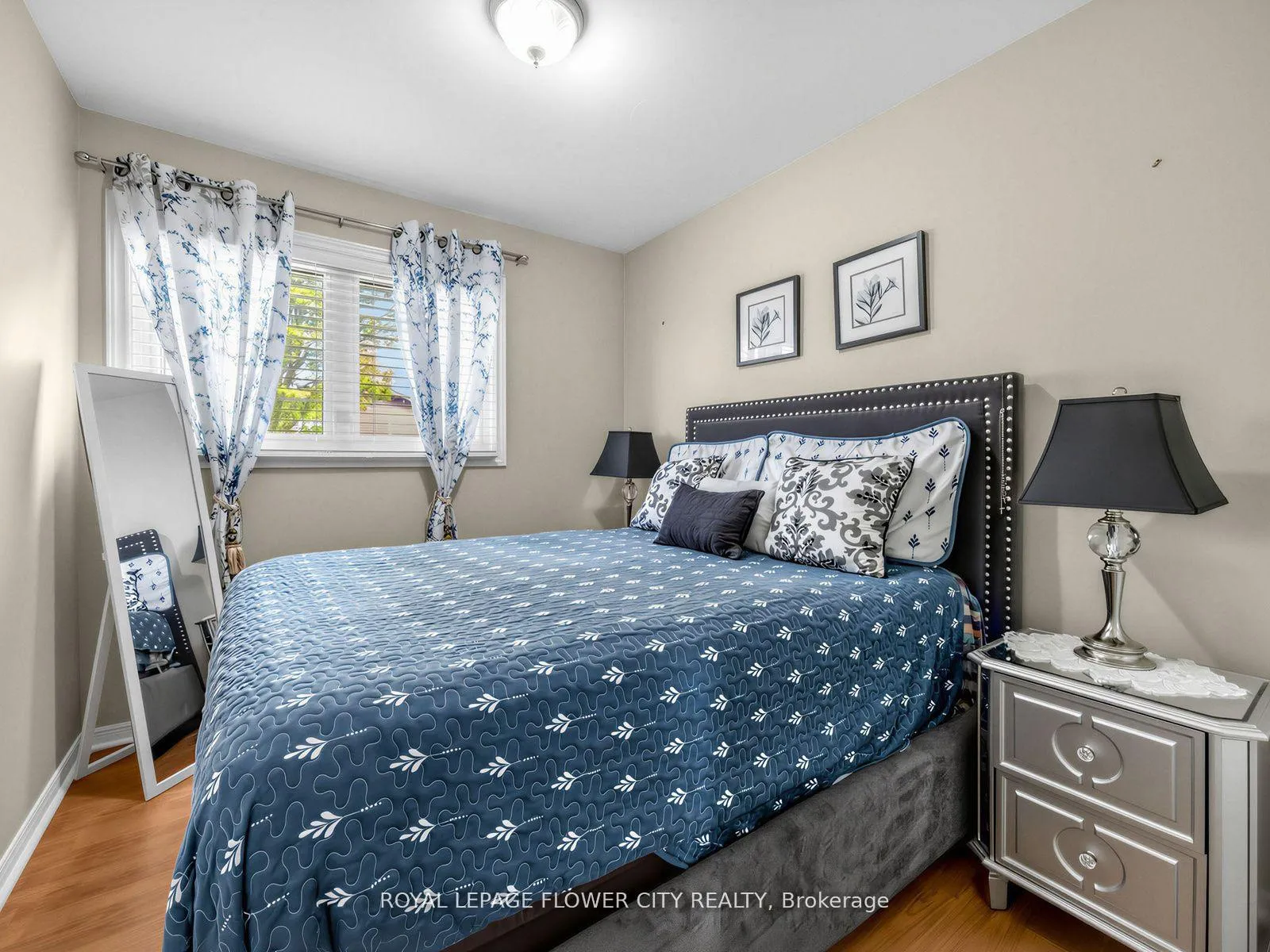 Photo 27 of 16 Blossom Avenue, Brampton, Downtown Brampton — HOMEH
