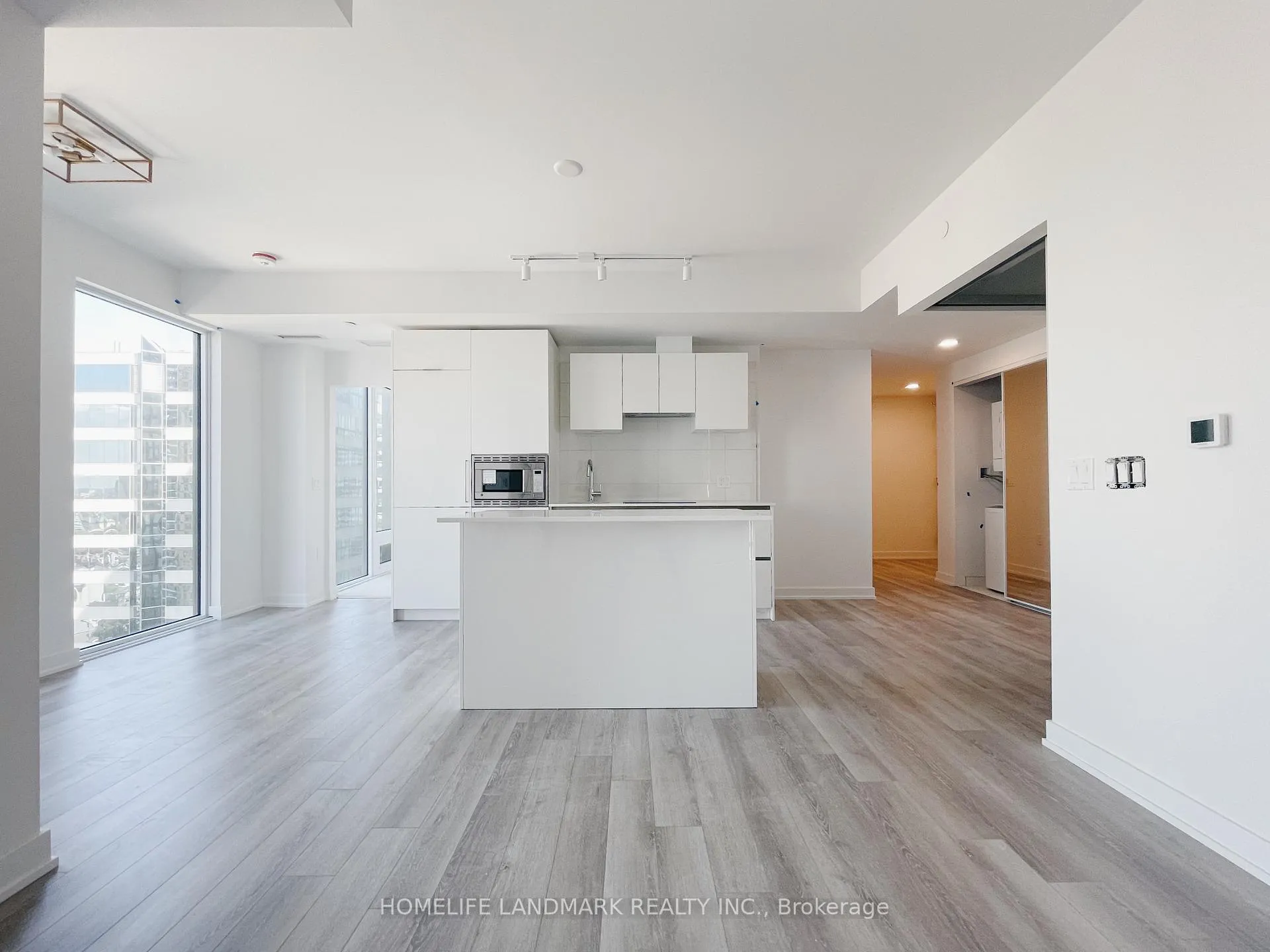 Photo 1 of Unit 2009, 238 Simcoe Street, Toronto, Kensington-Chinatown — HOMEH