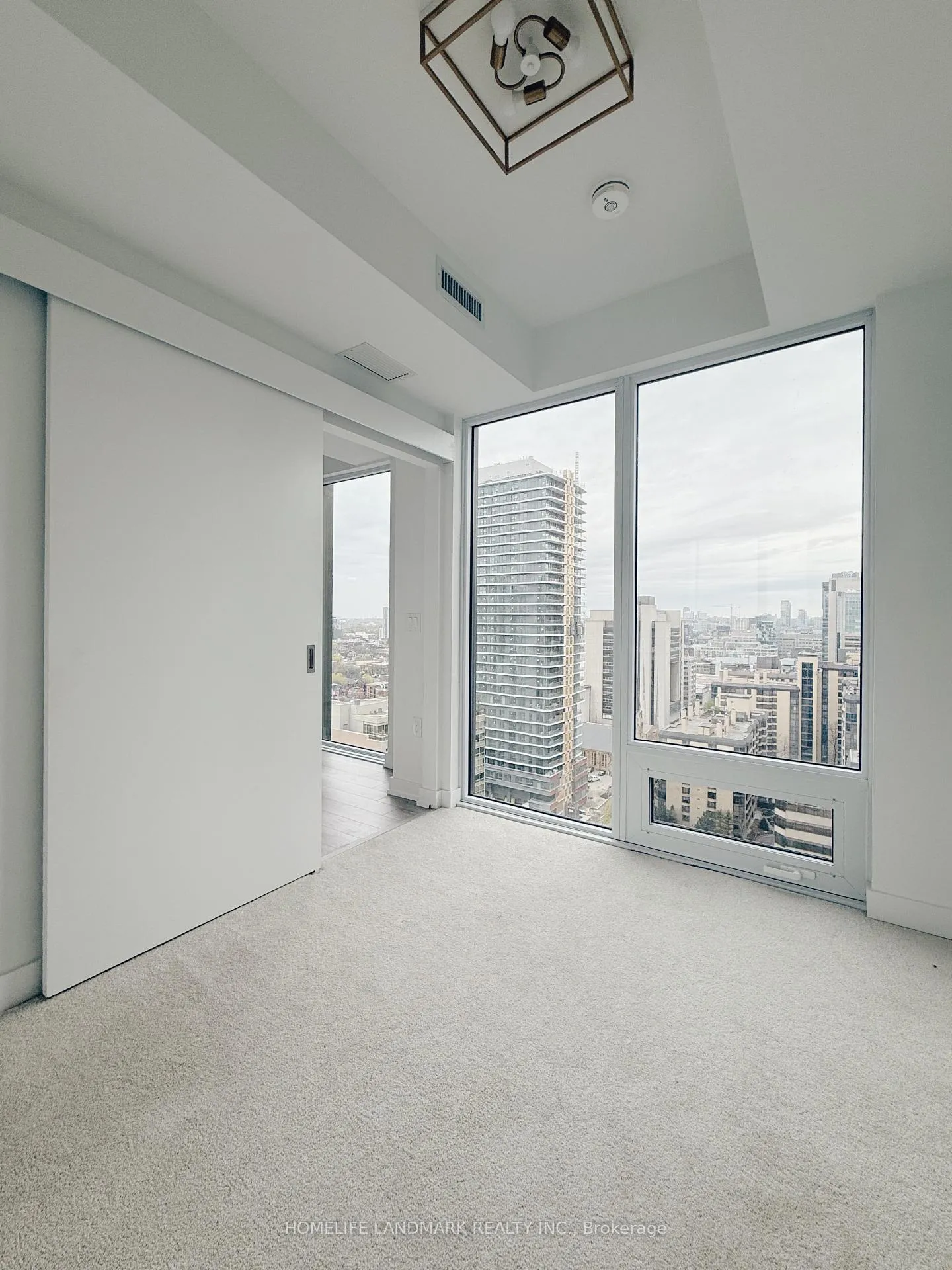 Photo 3 of Unit 2009, 238 Simcoe Street, Toronto, Kensington-Chinatown — HOMEH