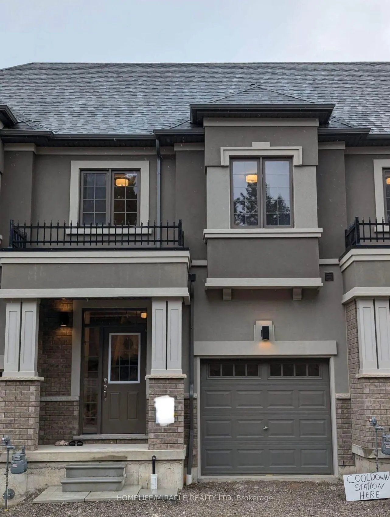 Front of Unit 64, 620 Colborne Street W