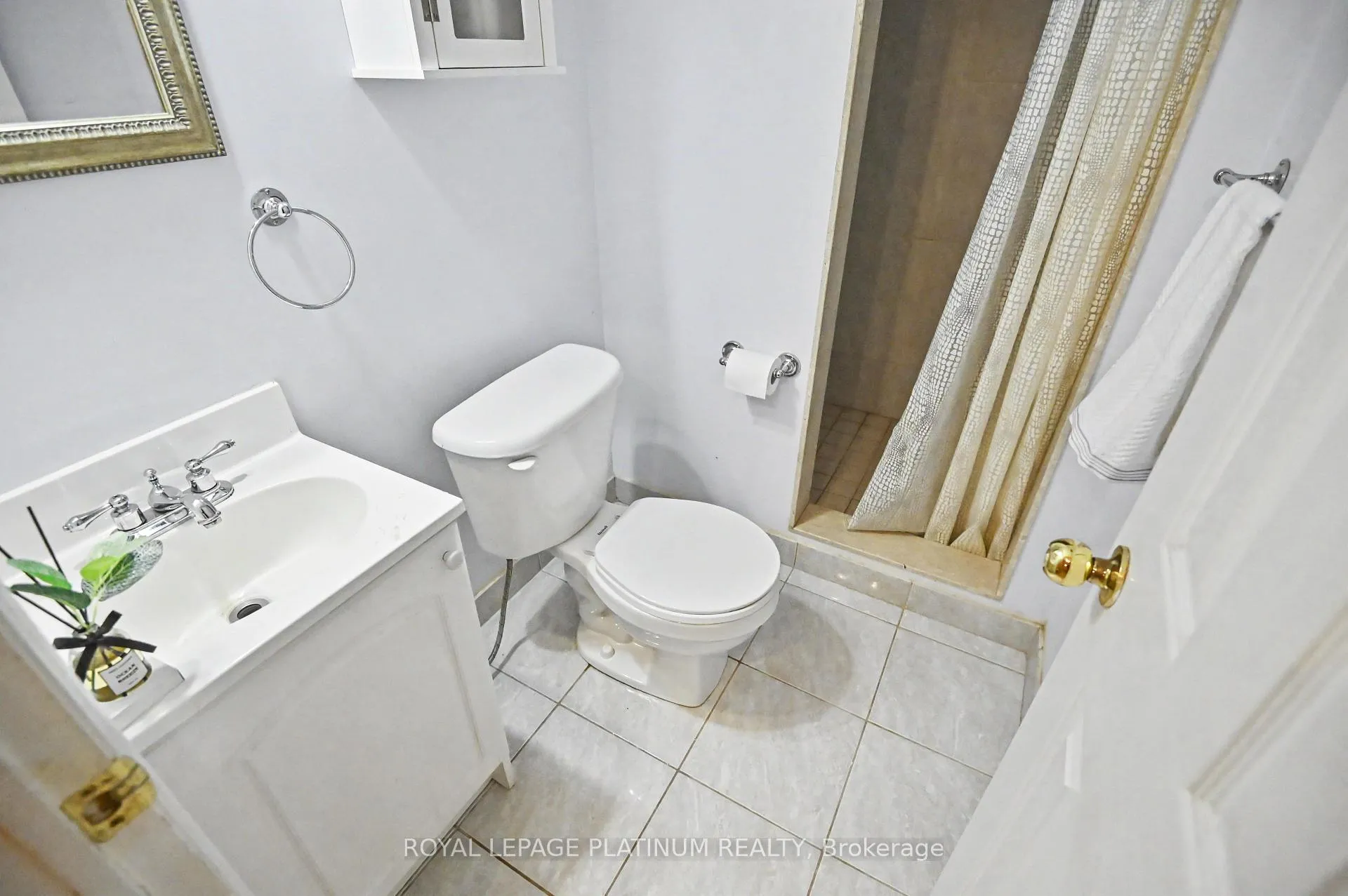Photo 23 of 2128 Stillmeadow Road, Oakville, Westmount — HOMEH