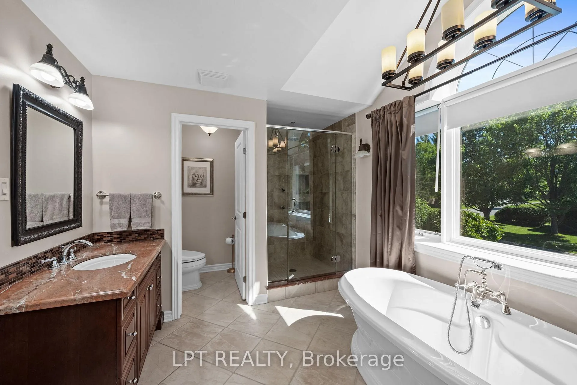 Photo 26 of 38 Glendenning Drive, Ottawa, Arlington Woods — HOMEH