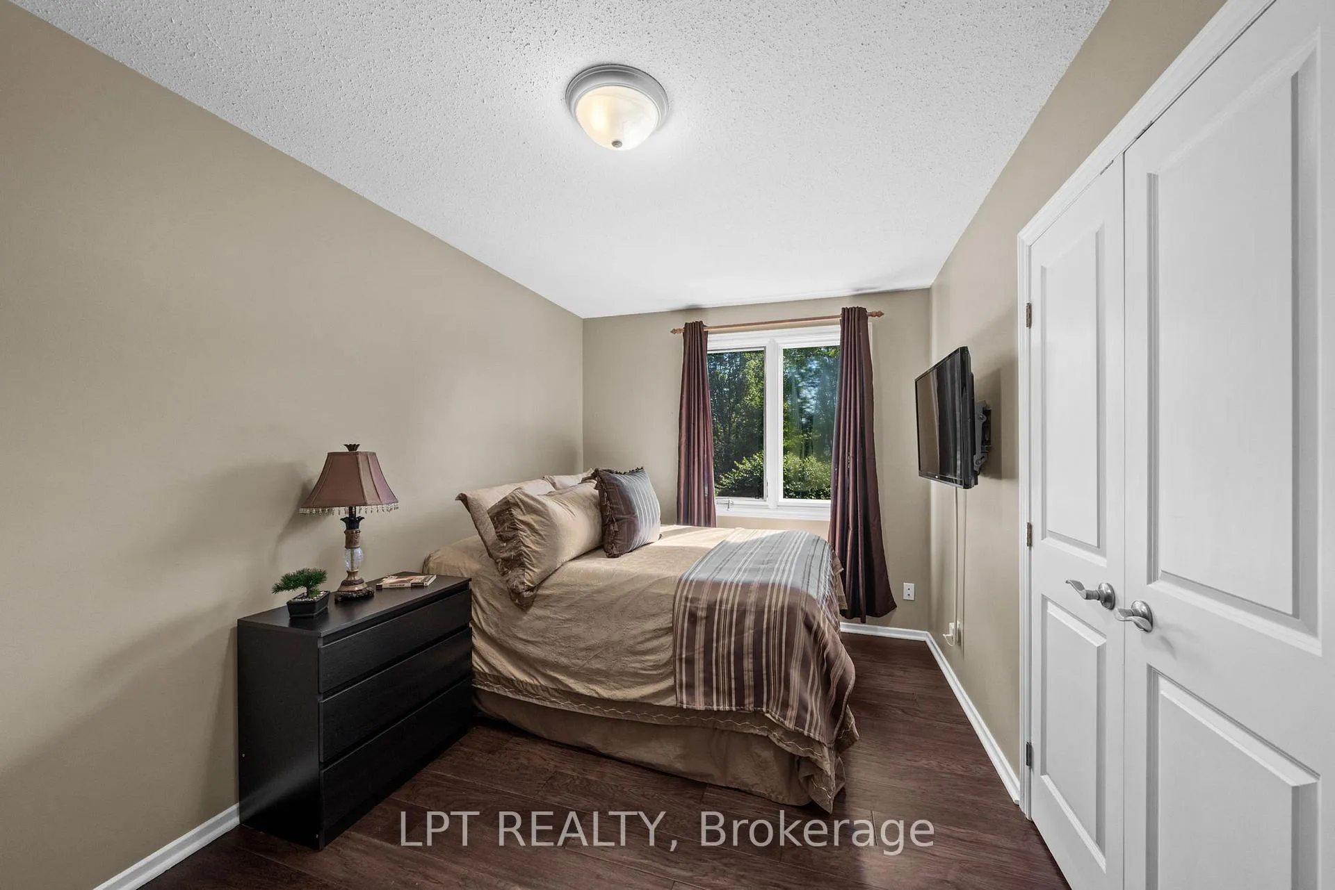 Photo 31 of 38 Glendenning Drive, Ottawa, Arlington Woods — HOMEH