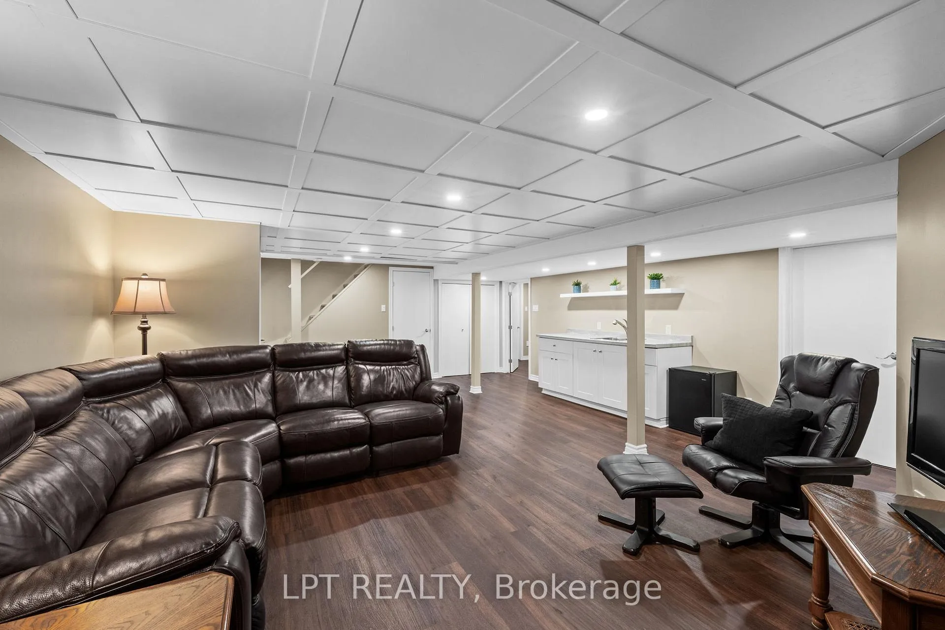 Photo 38 of 38 Glendenning Drive, Ottawa, Arlington Woods — HOMEH