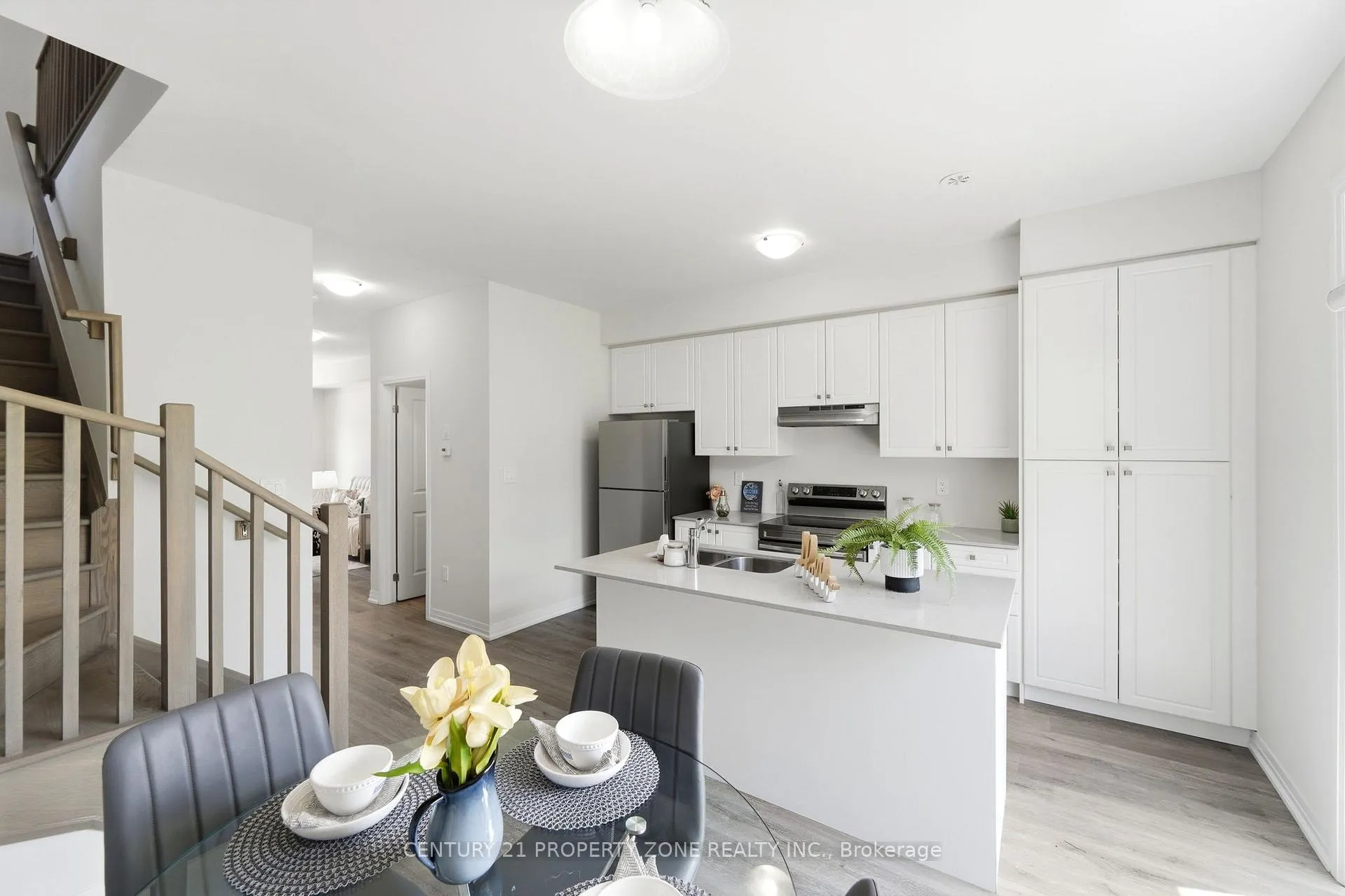Photo 11 of Unit 36, 185 Bedrock Drive, Hamilton, Stoney Creek Mountain — HOMEH