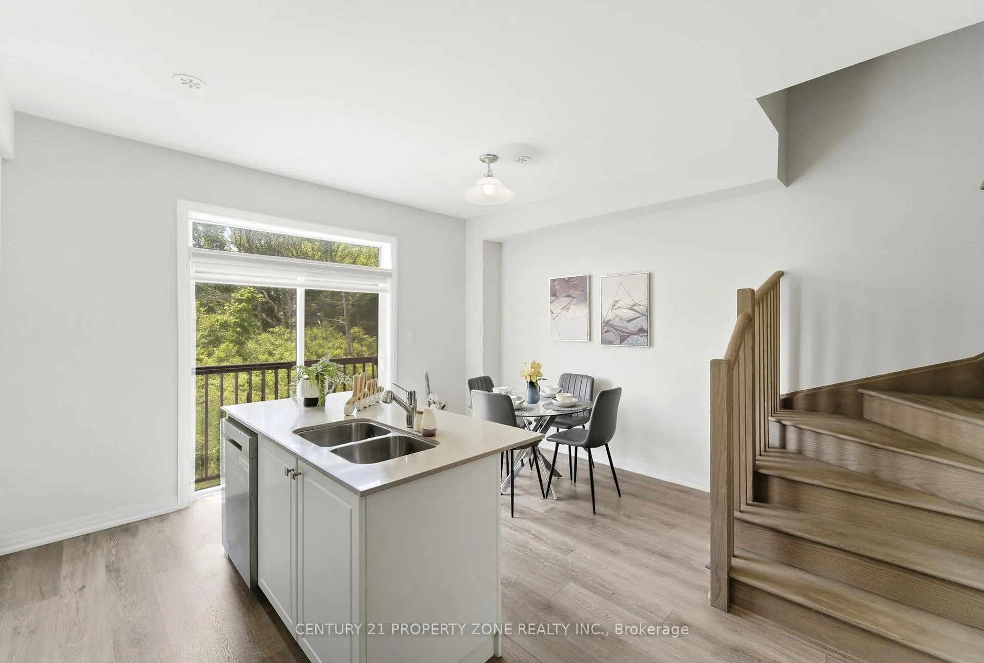 Photo 14 of Unit 36, 185 Bedrock Drive, Hamilton, Stoney Creek Mountain — HOMEH