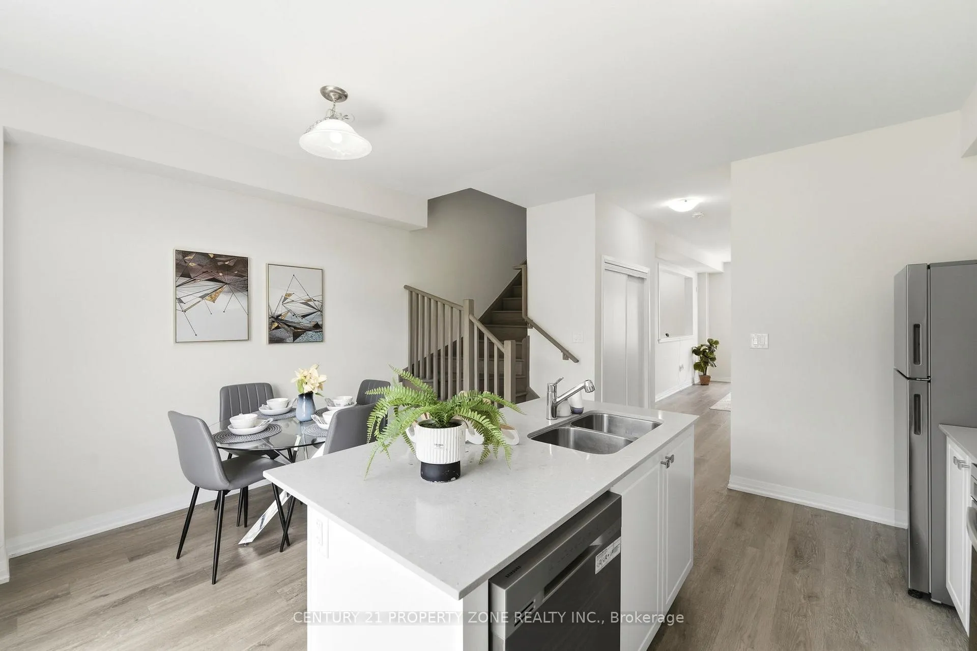 Photo 15 of Unit 36, 185 Bedrock Drive, Hamilton, Stoney Creek Mountain — HOMEH