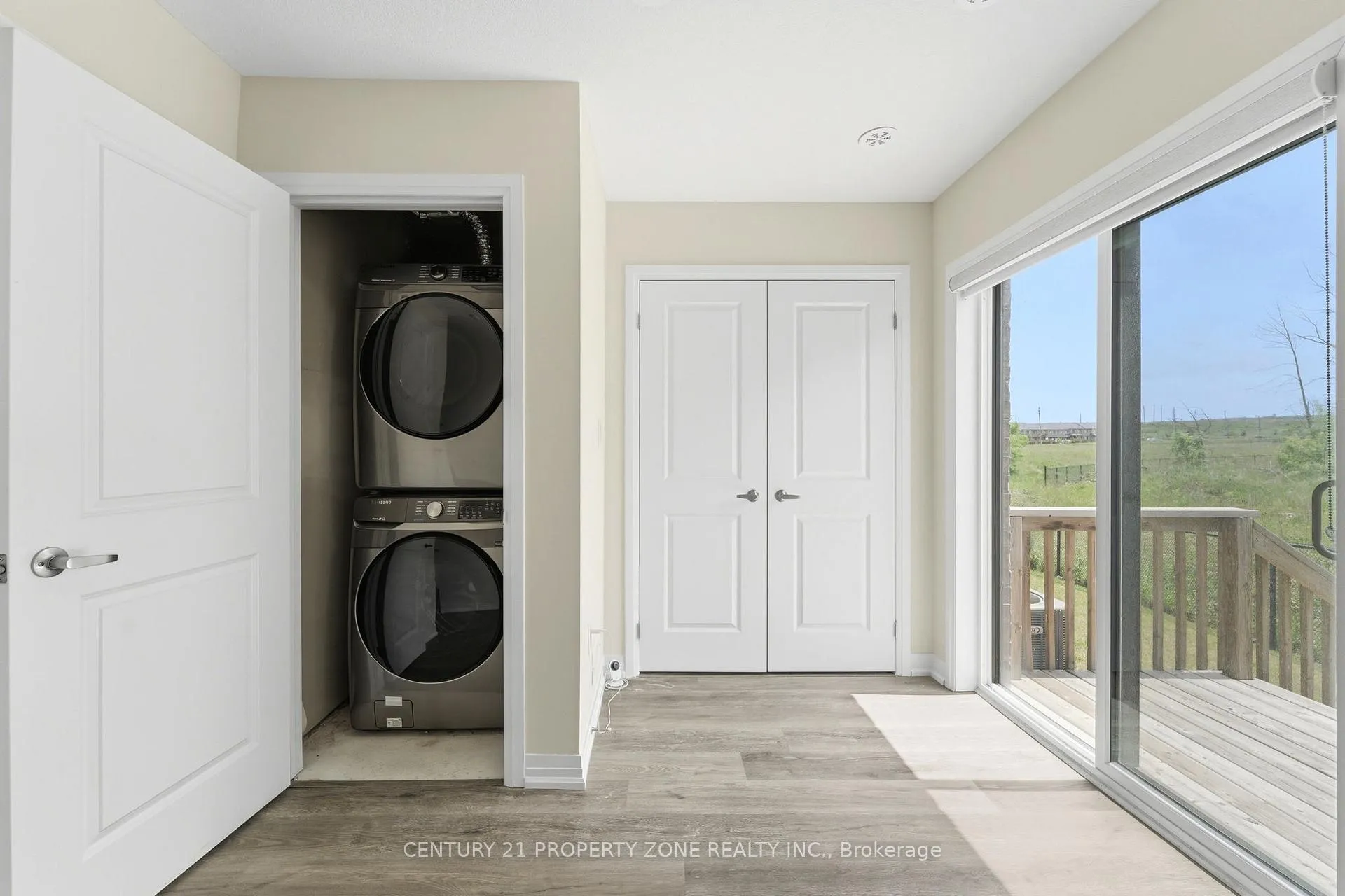 Photo 16 of Unit 36, 185 Bedrock Drive, Hamilton, Stoney Creek Mountain — HOMEH
