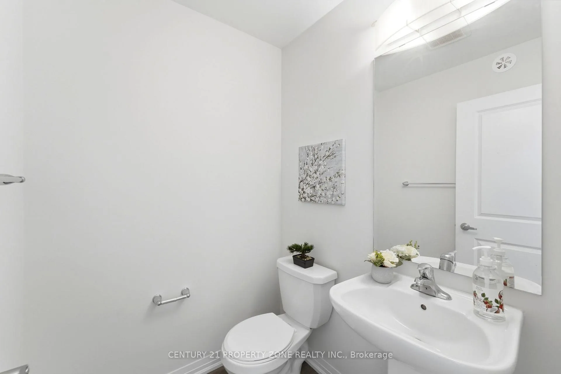 Photo 17 of Unit 36, 185 Bedrock Drive, Hamilton, Stoney Creek Mountain — HOMEH