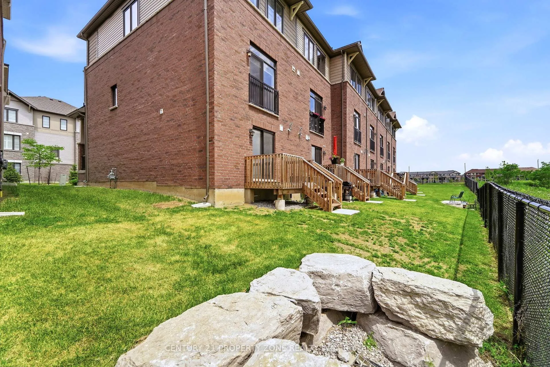 Photo 37 of Unit 36, 185 Bedrock Drive, Hamilton, Stoney Creek Mountain — HOMEH
