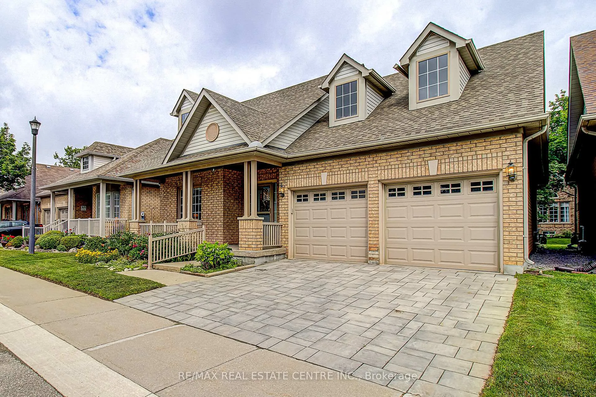 Photo 2 of 17 Golf Links Drive, Brampton, Sandringham-Wellington — HOMEH