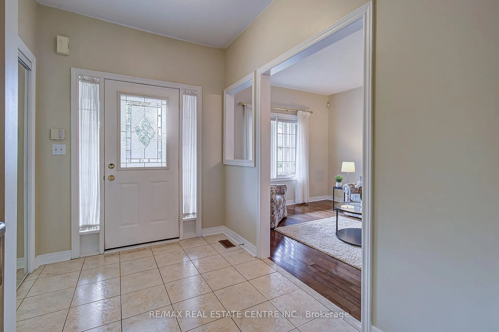 Photo 3 of 17 Golf Links Drive, Brampton, Sandringham-Wellington — HOMEH