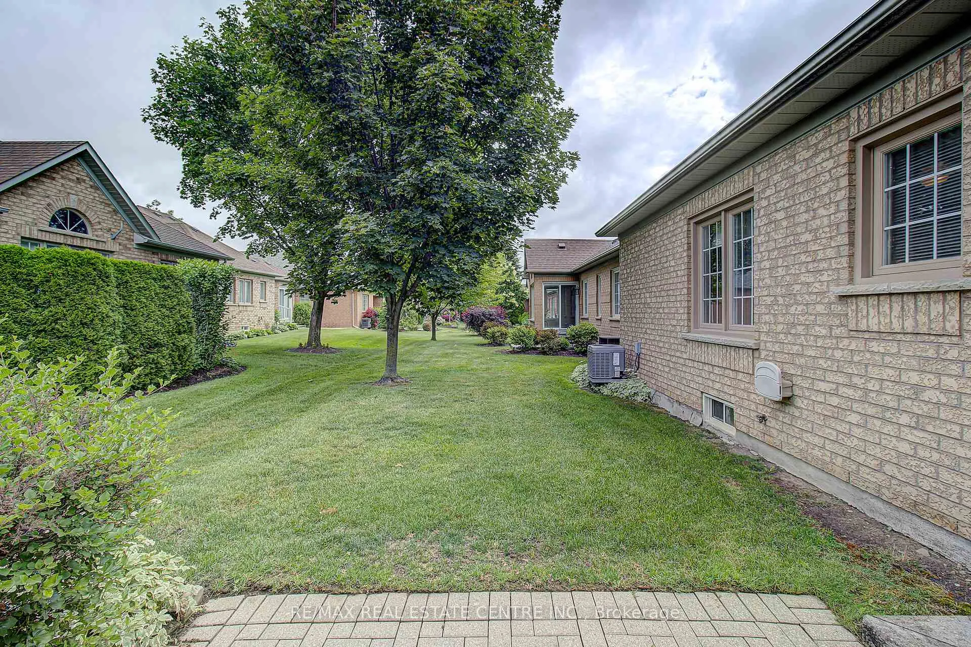 Photo 25 of 17 Golf Links Drive, Brampton, Sandringham-Wellington — HOMEH
