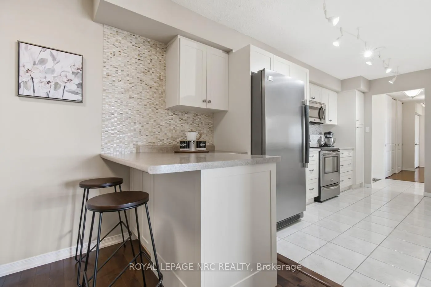 Photo 5 of Unit 1106, 7 Gale Crescent N, St. Catharines, E. Chester — HOMEH