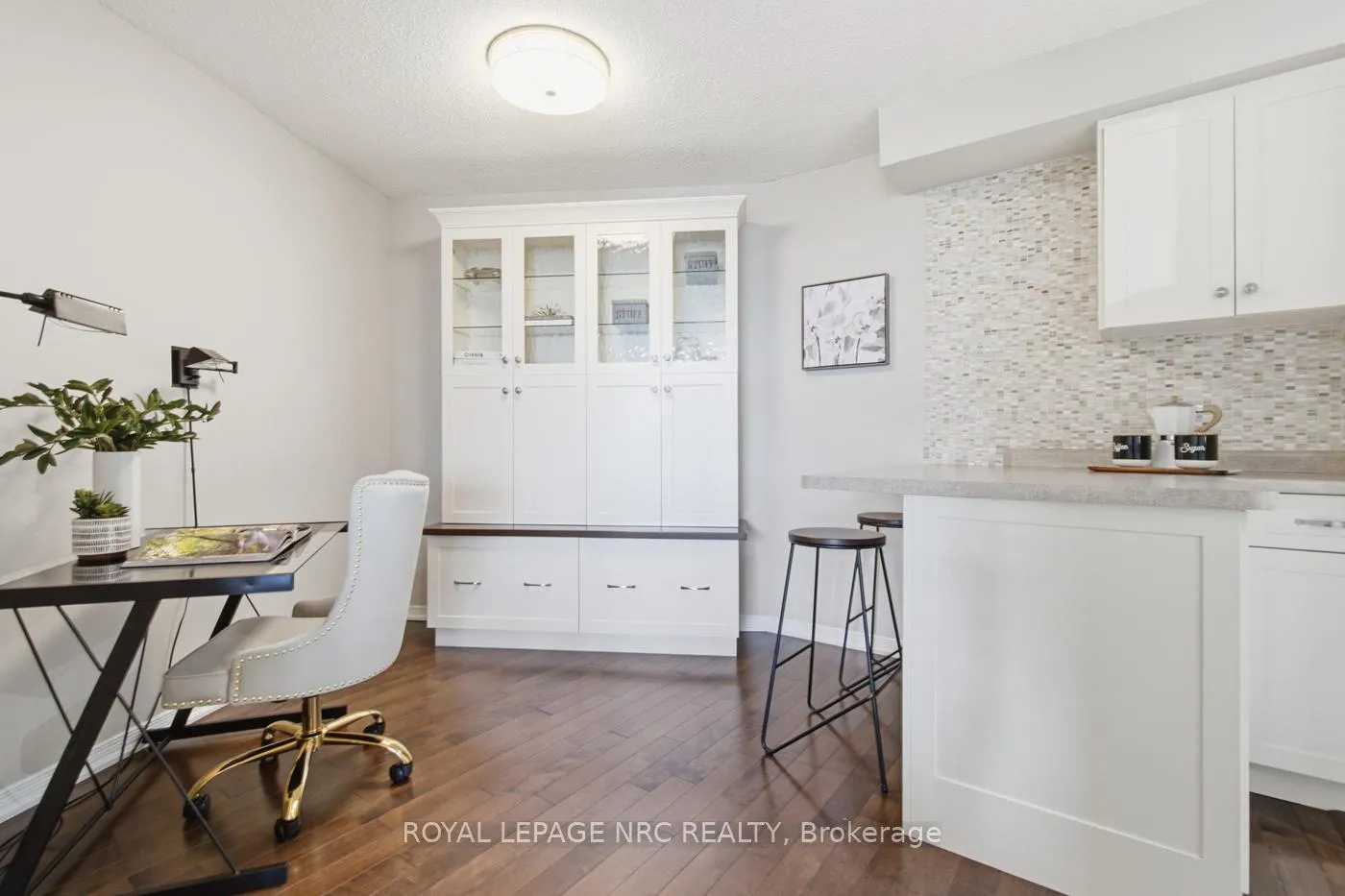 Photo 6 of Unit 1106, 7 Gale Crescent N, St. Catharines, E. Chester — HOMEH