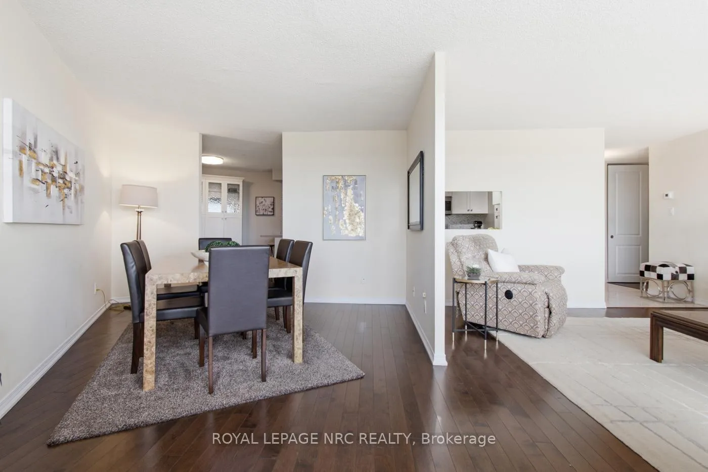 Photo 10 of Unit 1106, 7 Gale Crescent N, St. Catharines, E. Chester — HOMEH