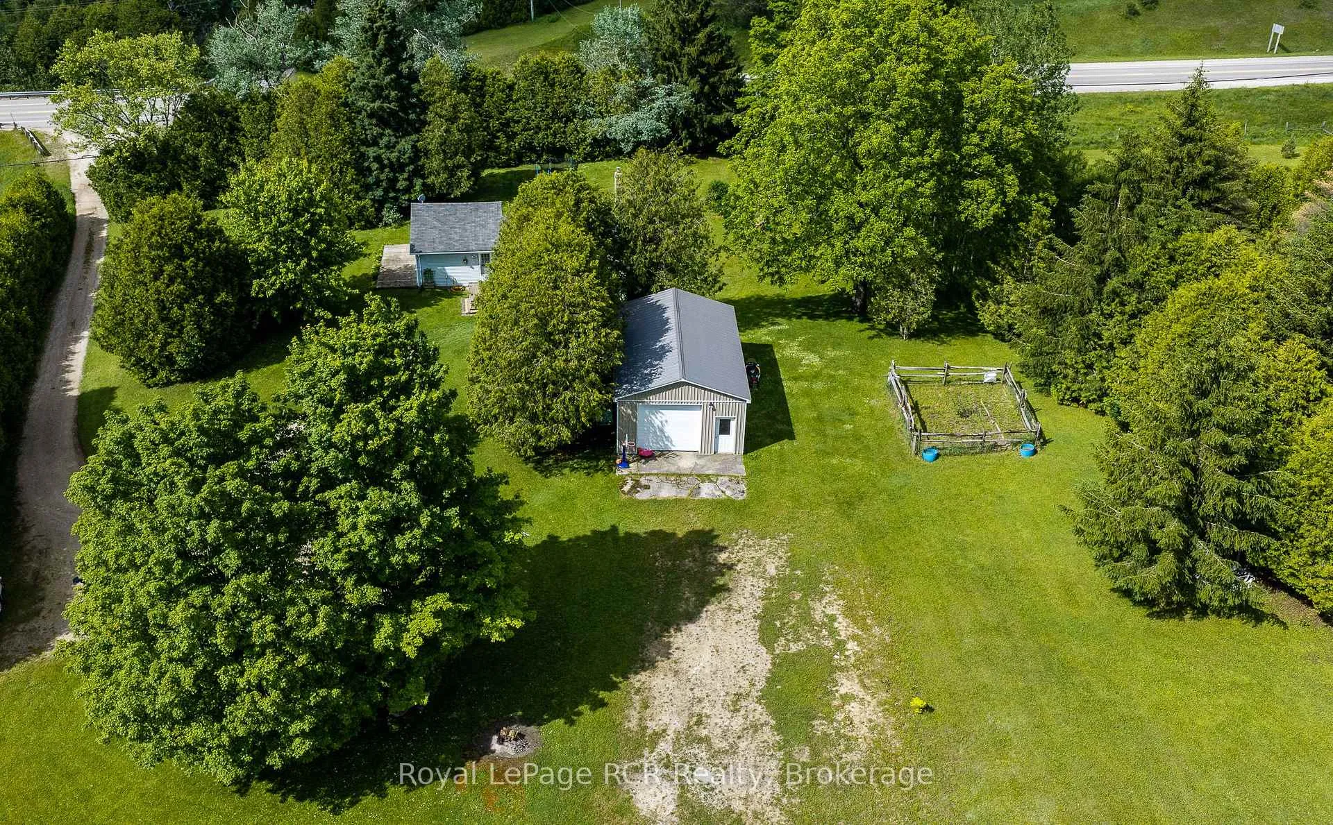 Photo 35 of 775355 Highway 10, Grey Highlands — HOMEH