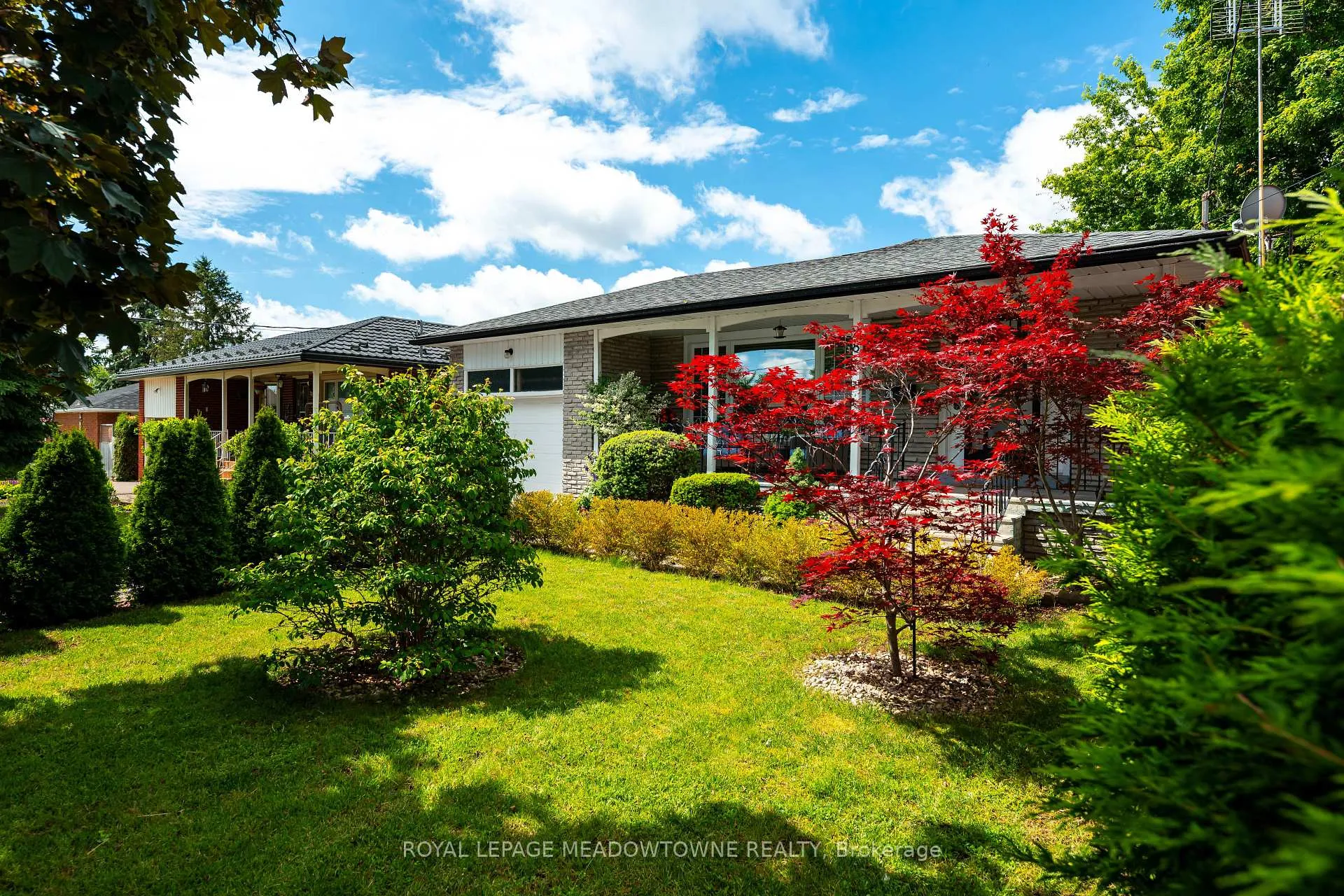 Photo 1 of 28 Algoma Drive, Guelph, Victoria North — HOMEH