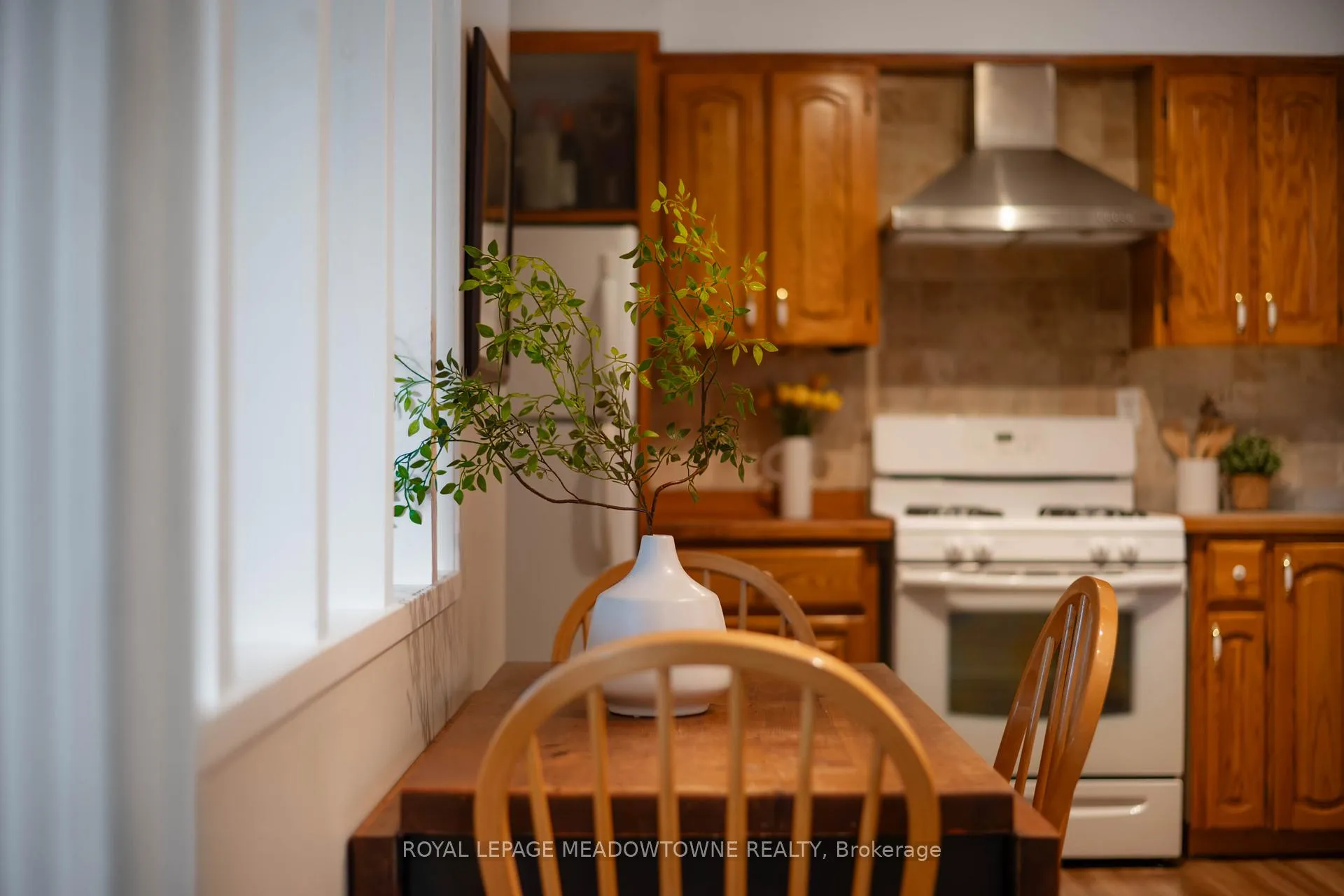 Photo 16 of 28 Algoma Drive, Guelph, Victoria North — HOMEH