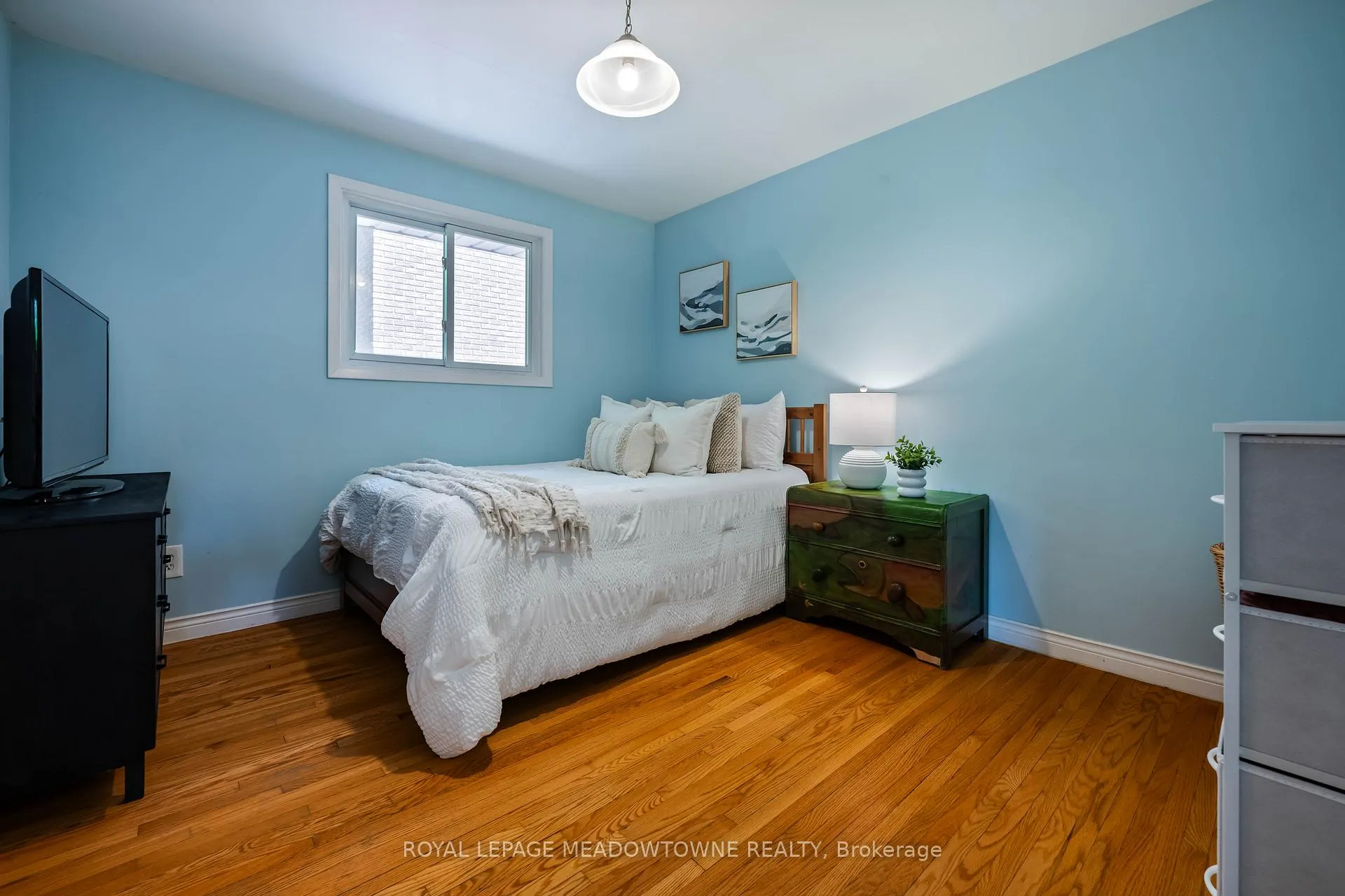 Photo 23 of 28 Algoma Drive, Guelph, Victoria North — HOMEH