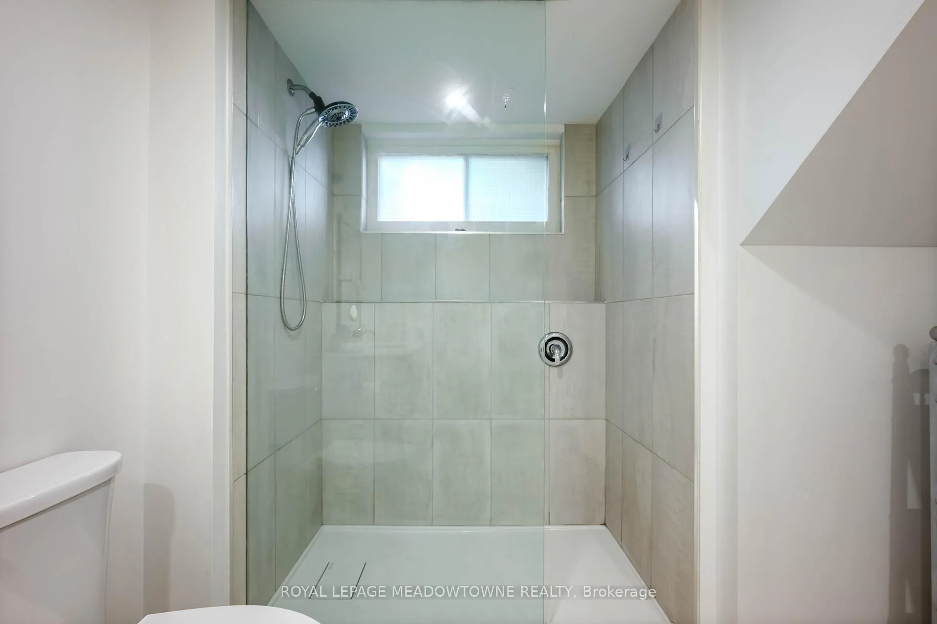 Photo 37 of 28 Algoma Drive, Guelph, Victoria North — HOMEH