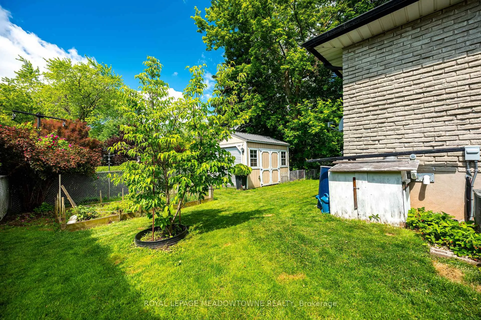 Photo 48 of 28 Algoma Drive, Guelph, Victoria North — HOMEH