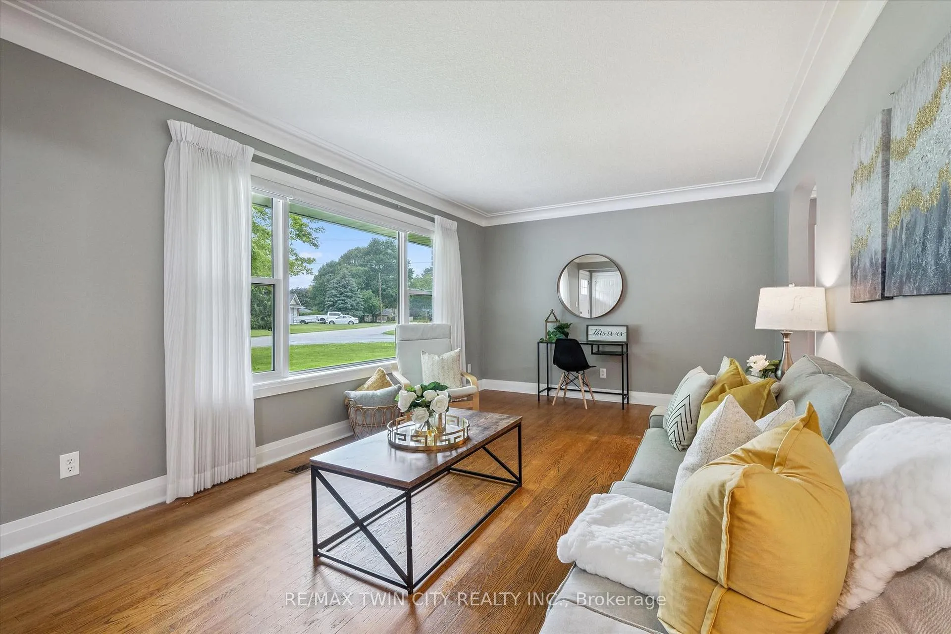 Photo 6 of 885 Winston Boulevard, North Perth, Listowel — HOMEH