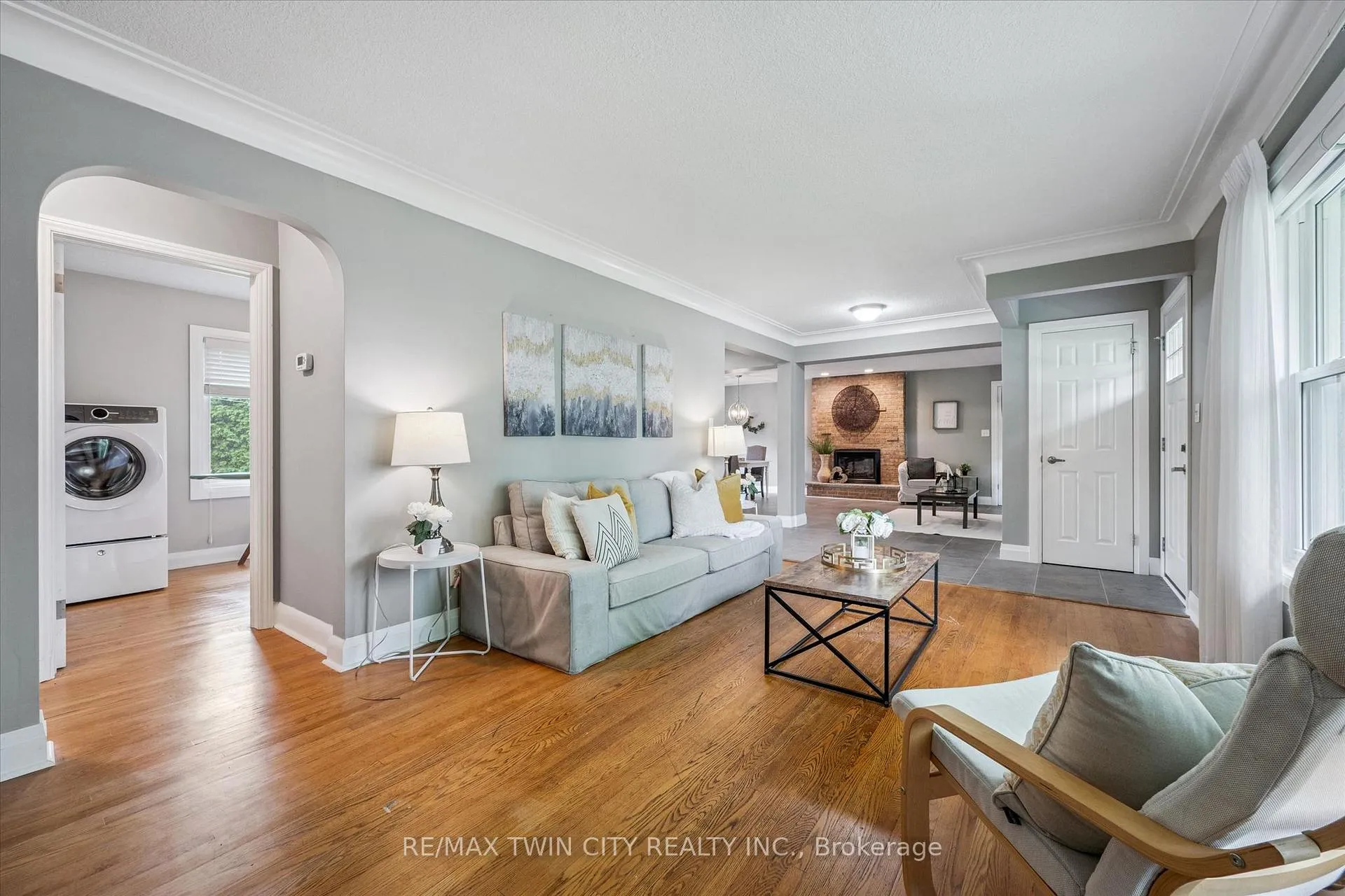Photo 8 of 885 Winston Boulevard, North Perth, Listowel — HOMEH
