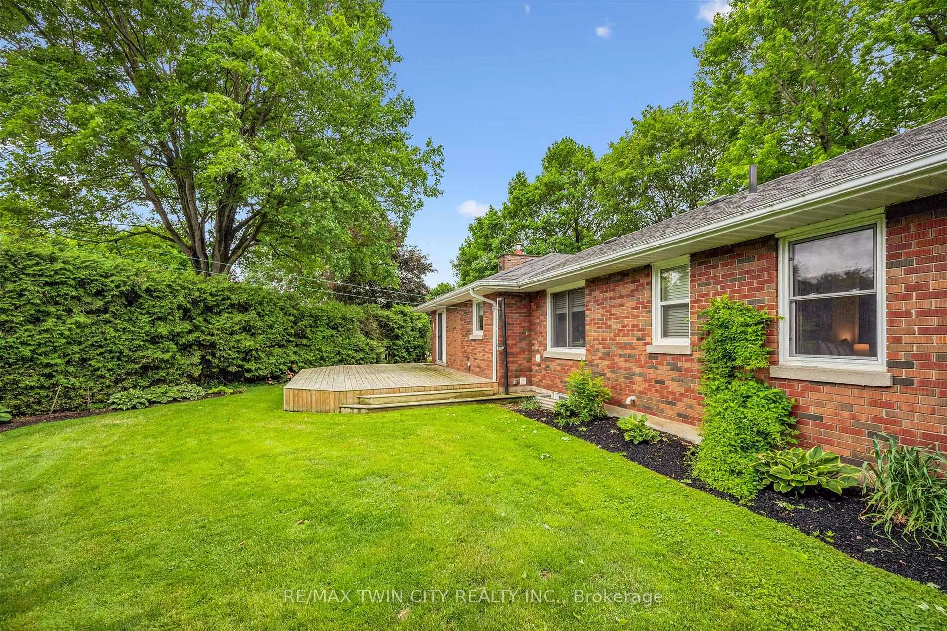 Photo 33 of 885 Winston Boulevard, North Perth, Listowel — HOMEH