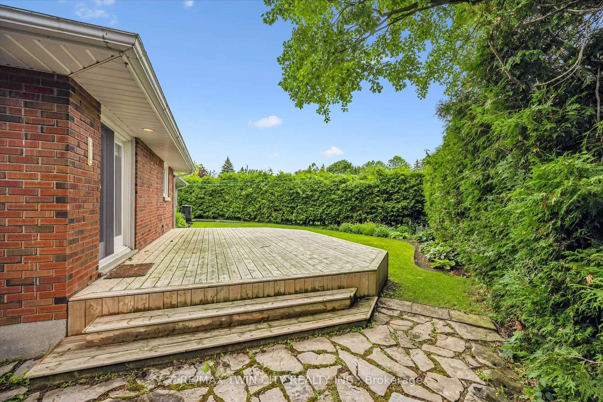 Photo 36 of 885 Winston Boulevard, North Perth, Listowel — HOMEH