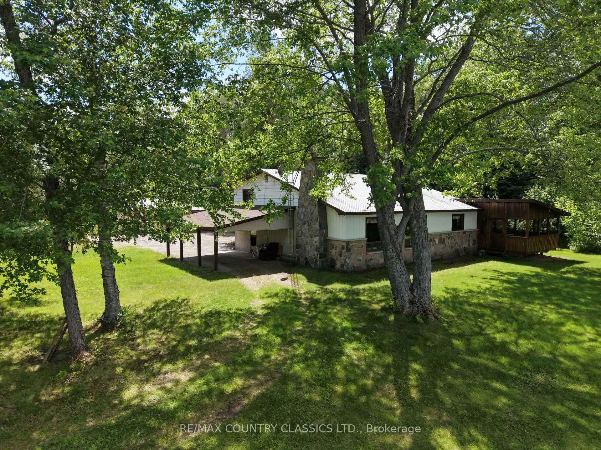 Photo 5 of 107 Maika Road, Madawaska Valley, Madawaska Valley — HOMEH