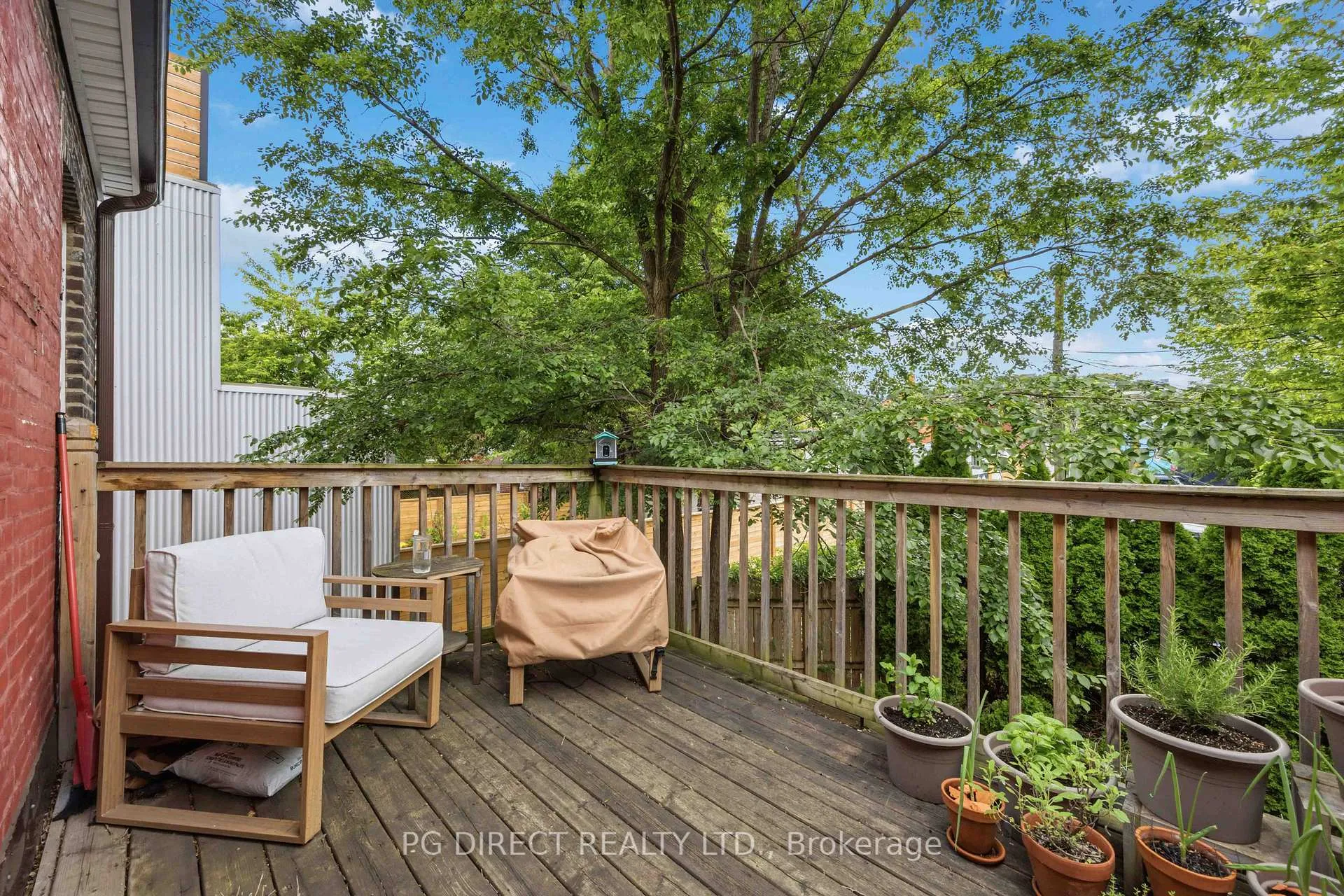 Photo 3 of 486 Montrose Avenue, Toronto, Palmerston-Little Italy — HOMEH